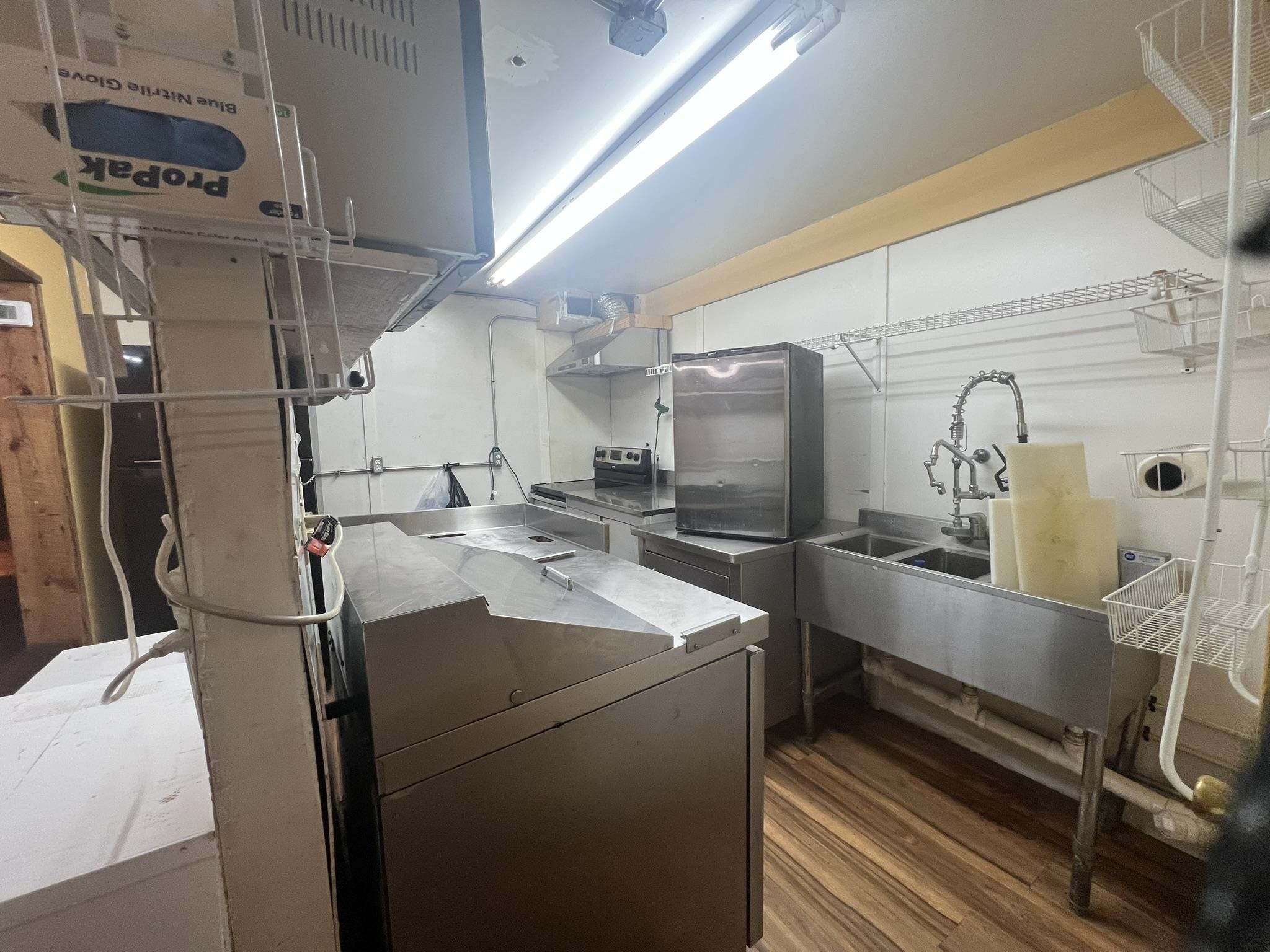 206 E Main  Hardy, AR