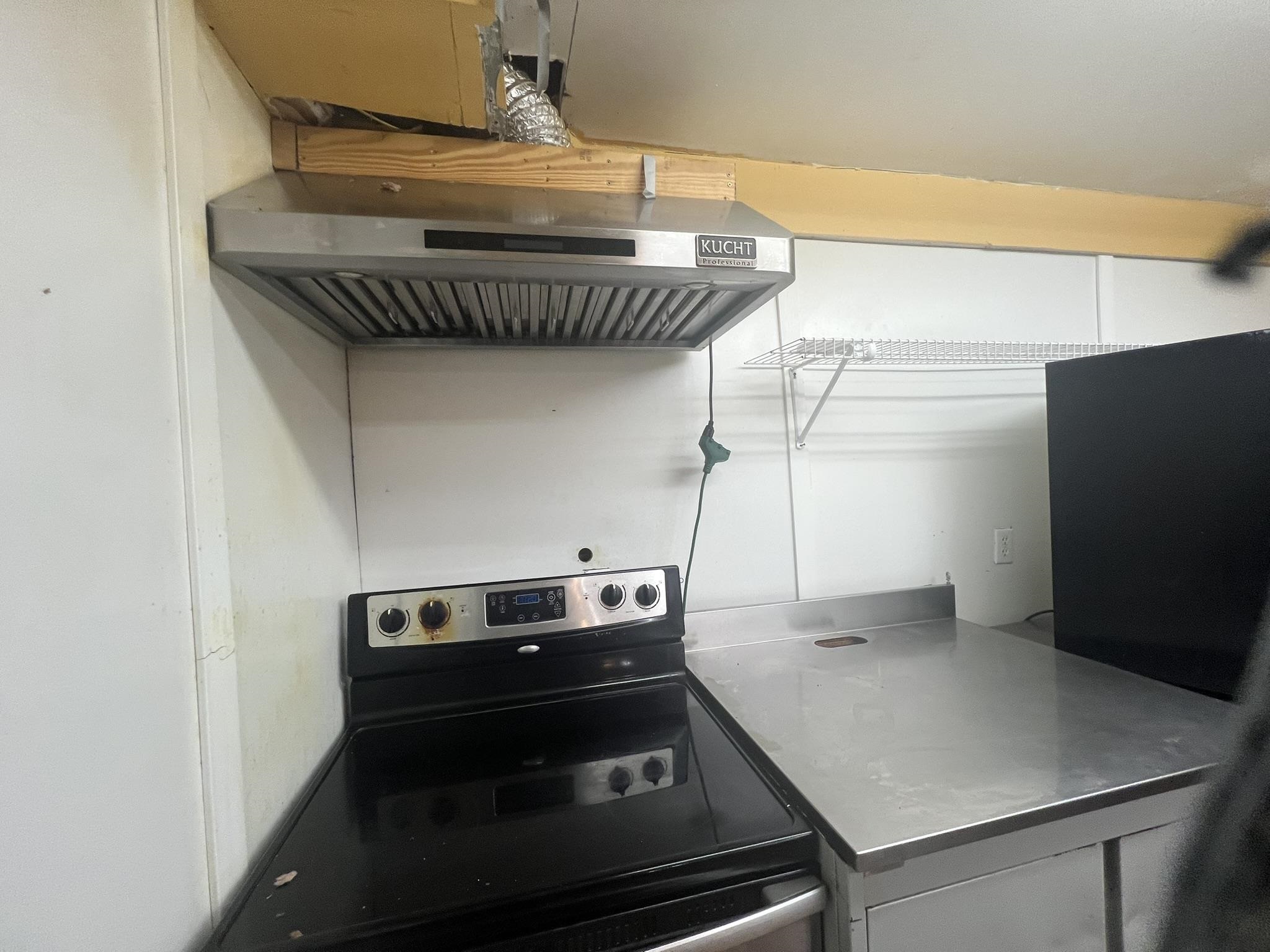 206 E Main  Hardy, AR