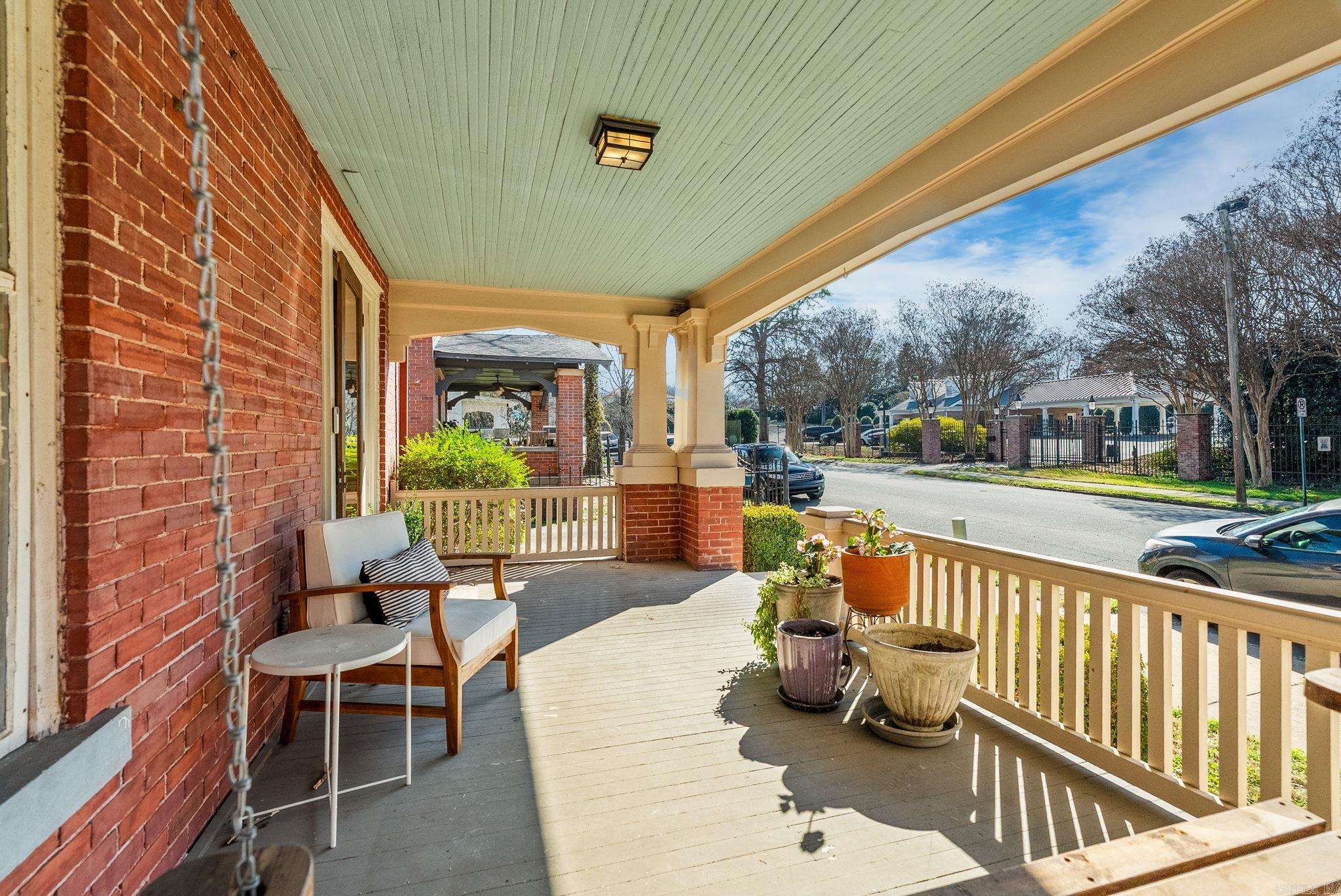 1811 S Louisiana Street  Little Rock, AR