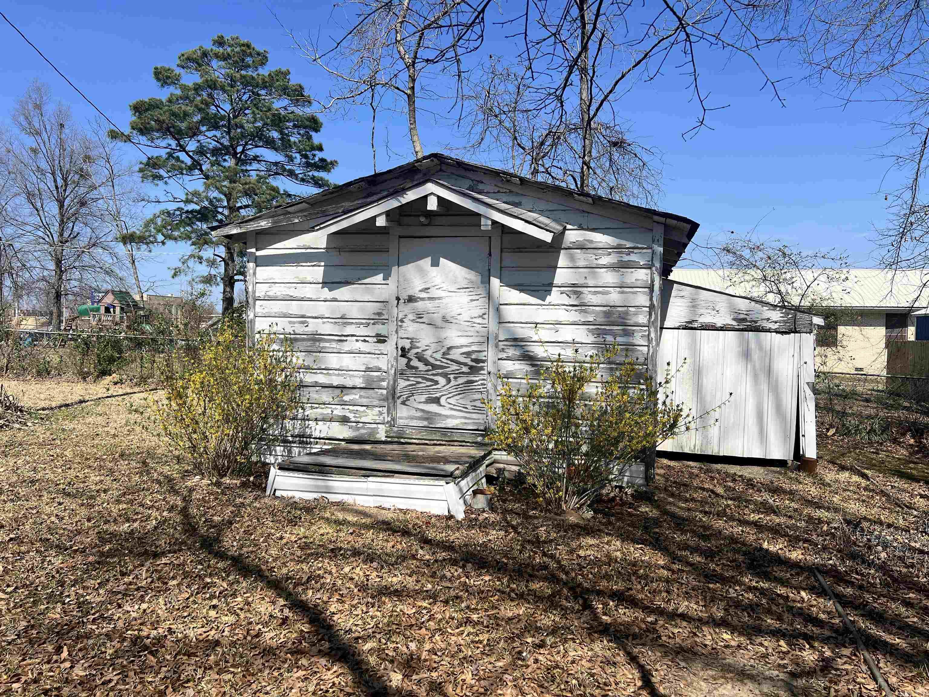 103 E Victory  Star City, AR