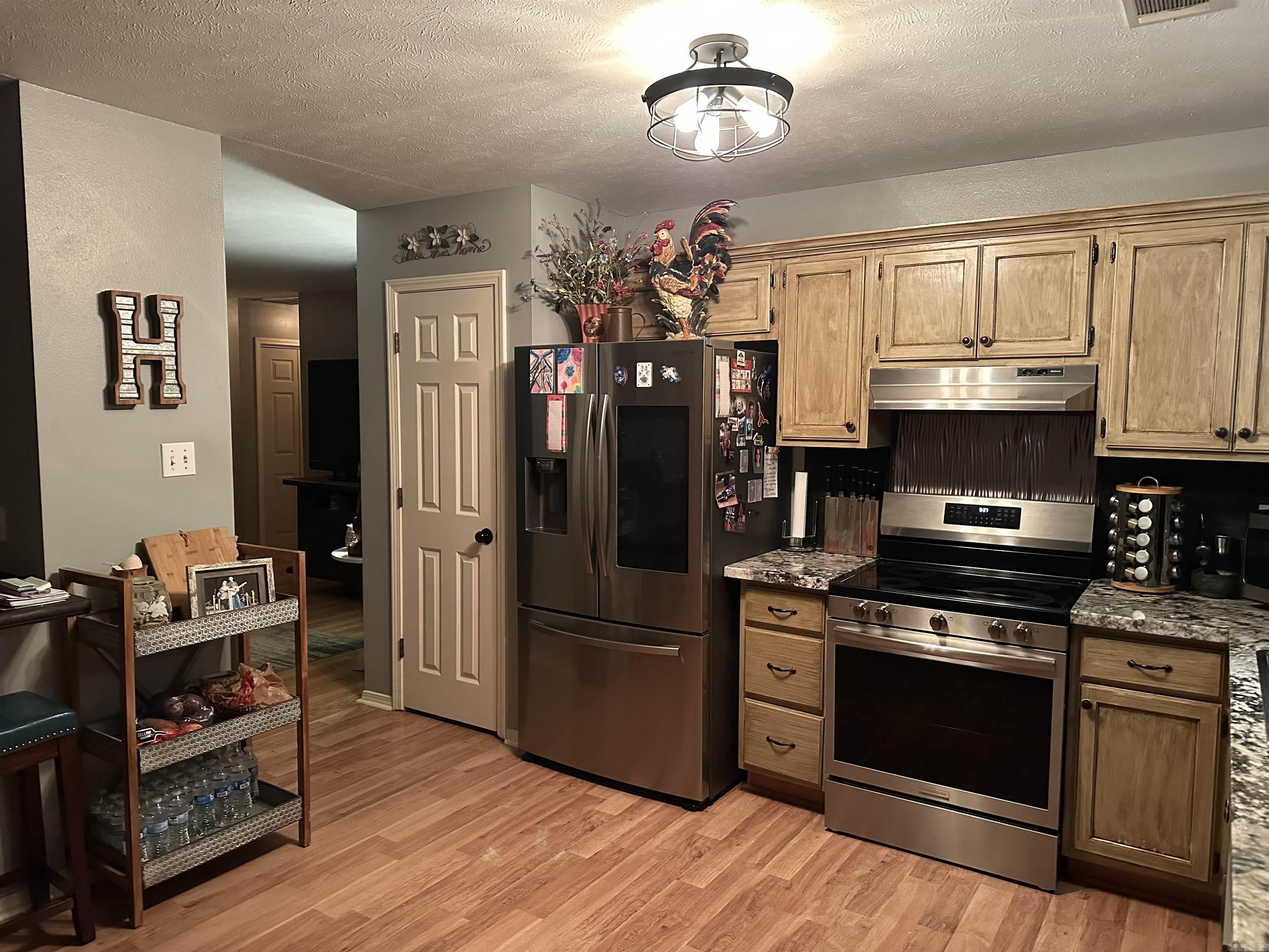 2911 Gage Dr  Benton, AR