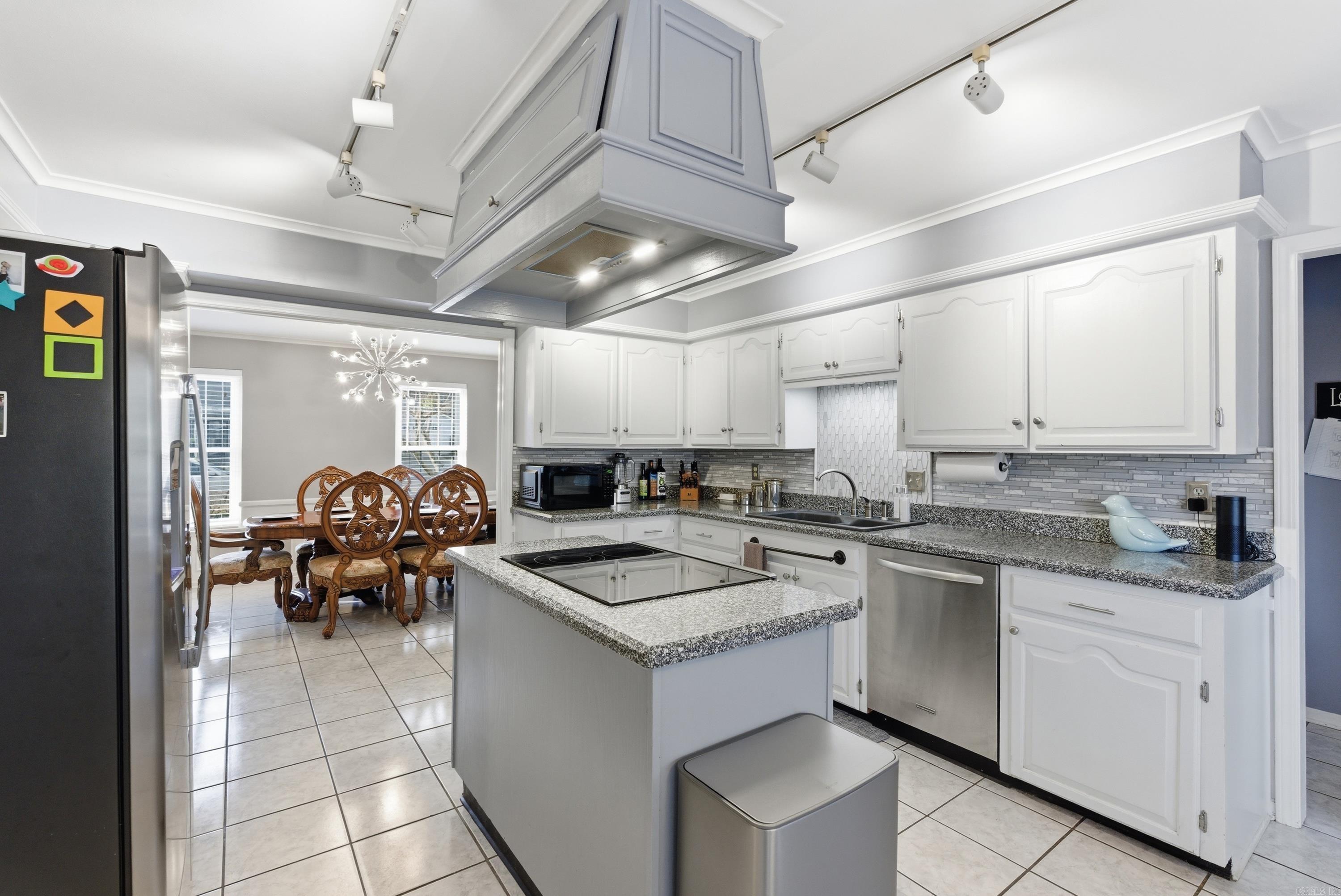 1 Braeswood Pl.  Maumelle, AR