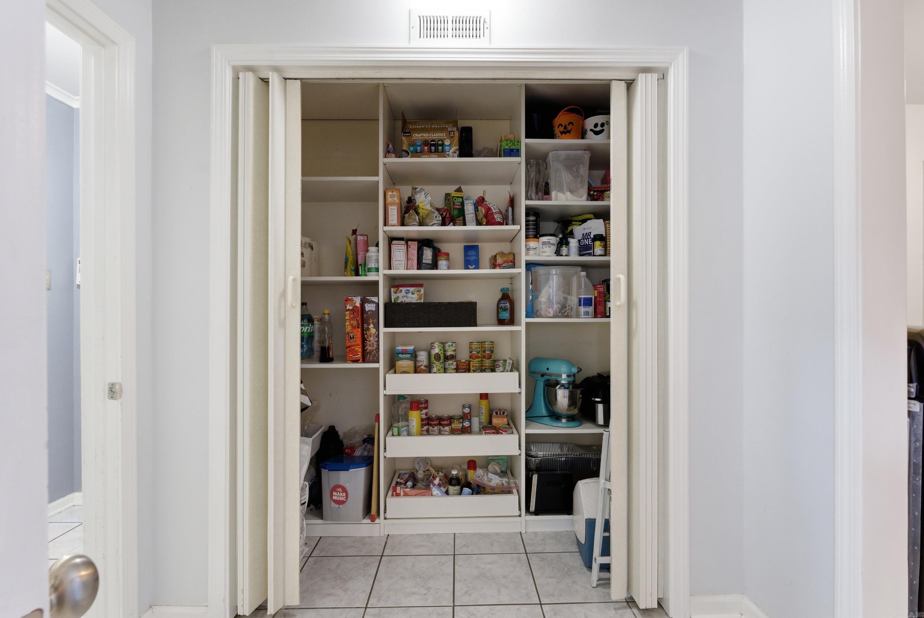 1 Braeswood Pl.  Maumelle, AR