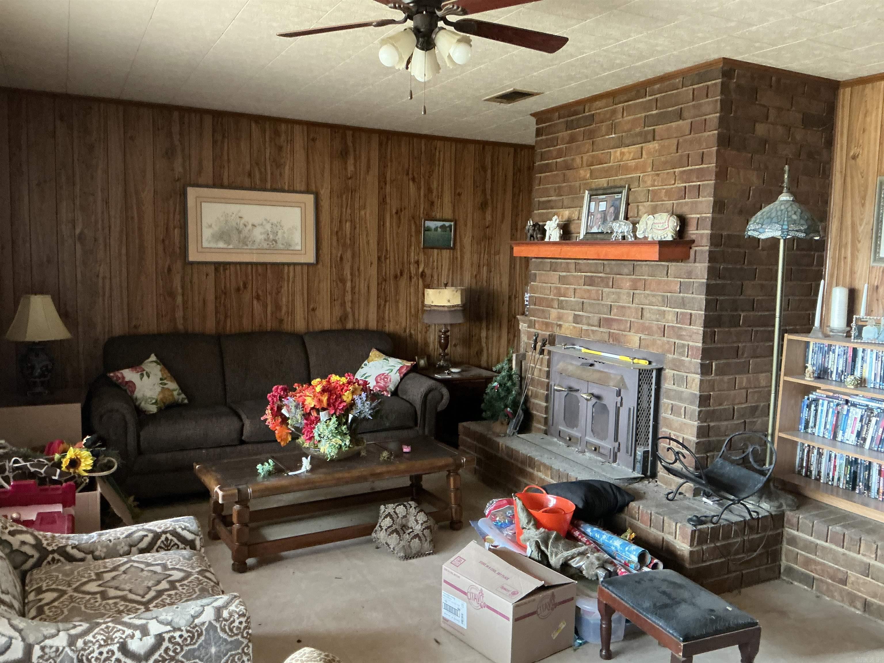 41 D & J  Stuttgart, AR