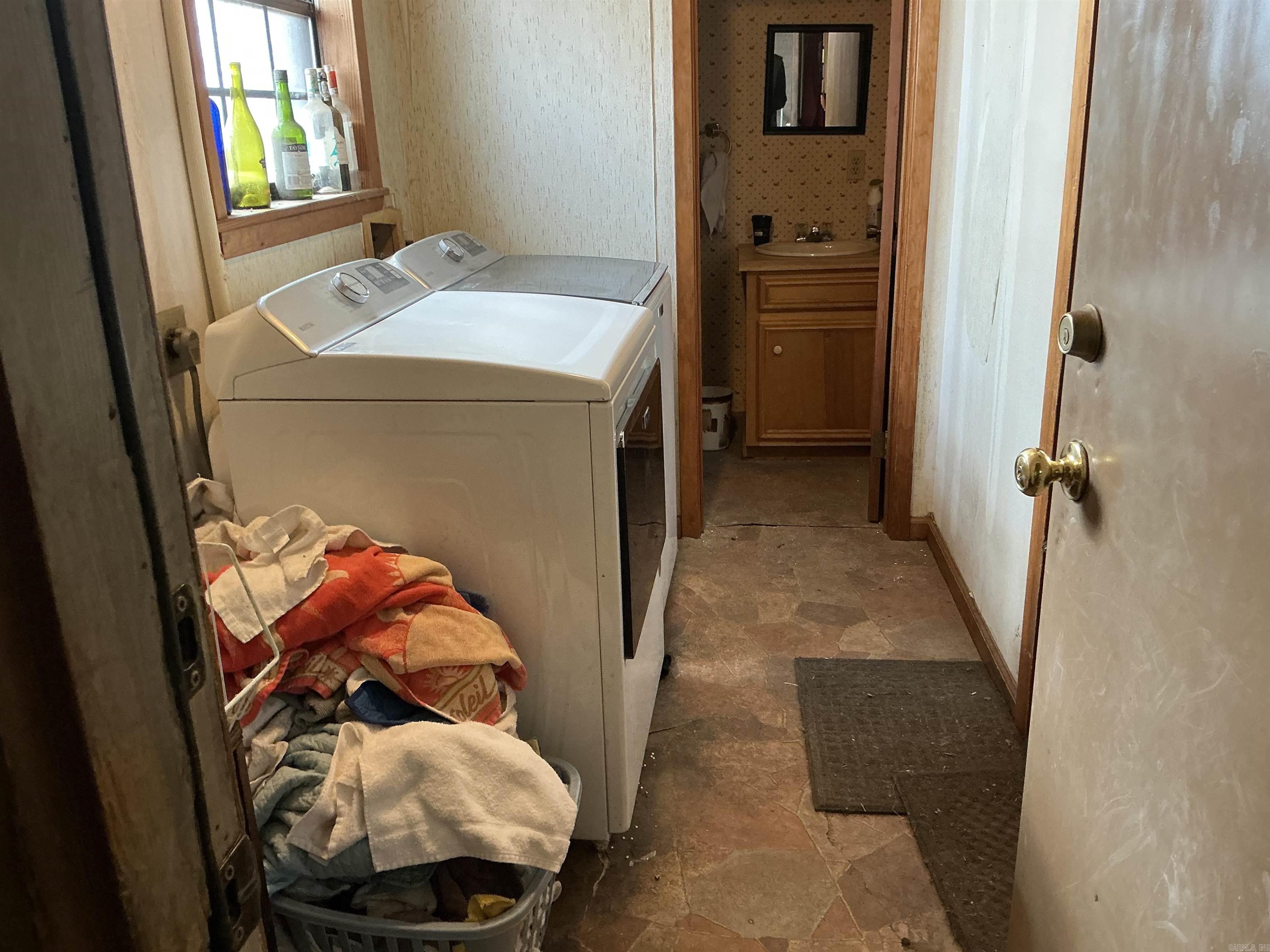 41 D & J  Stuttgart, AR