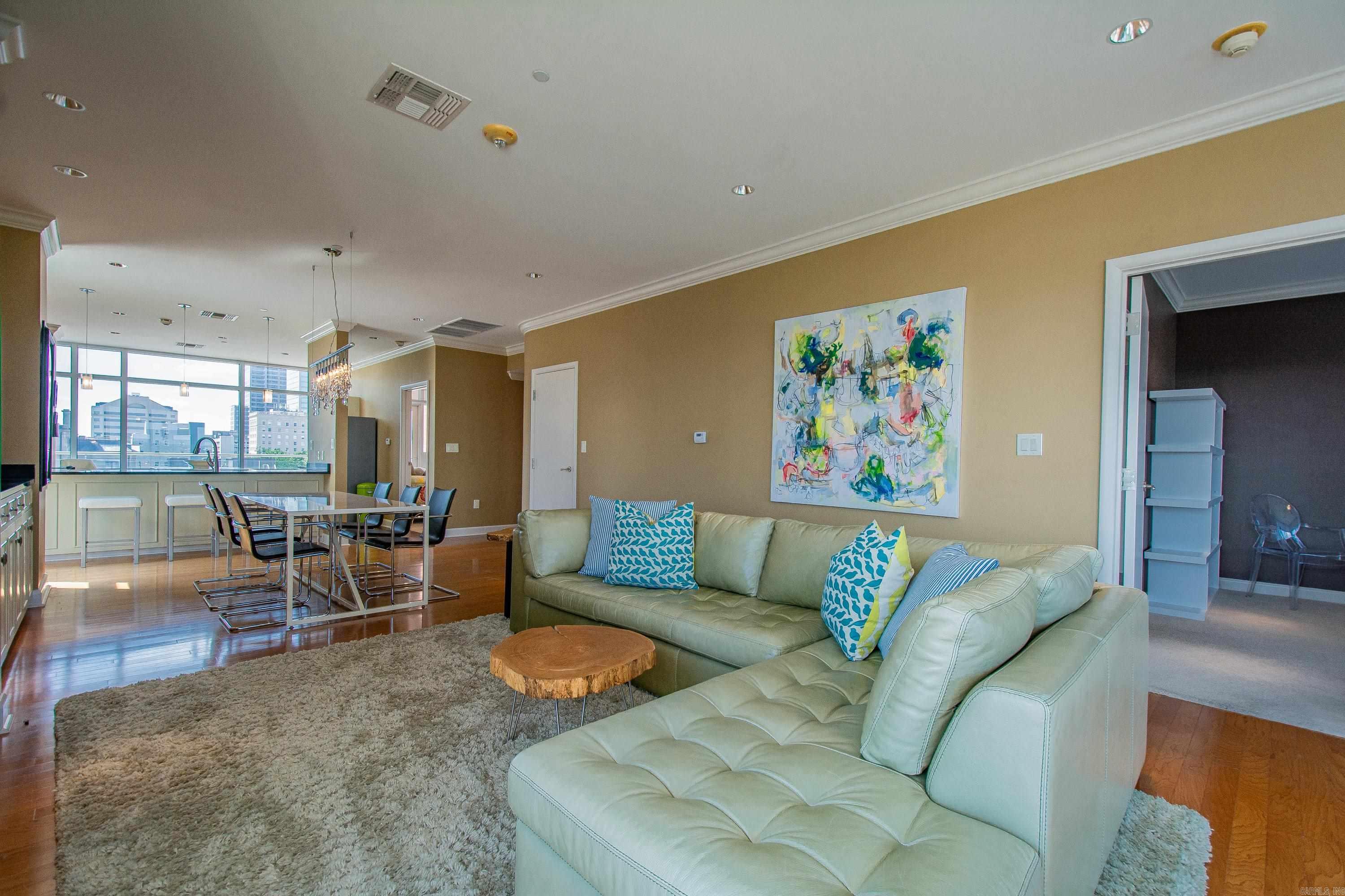 5 Statehouse Plaza  Little Rock, AR