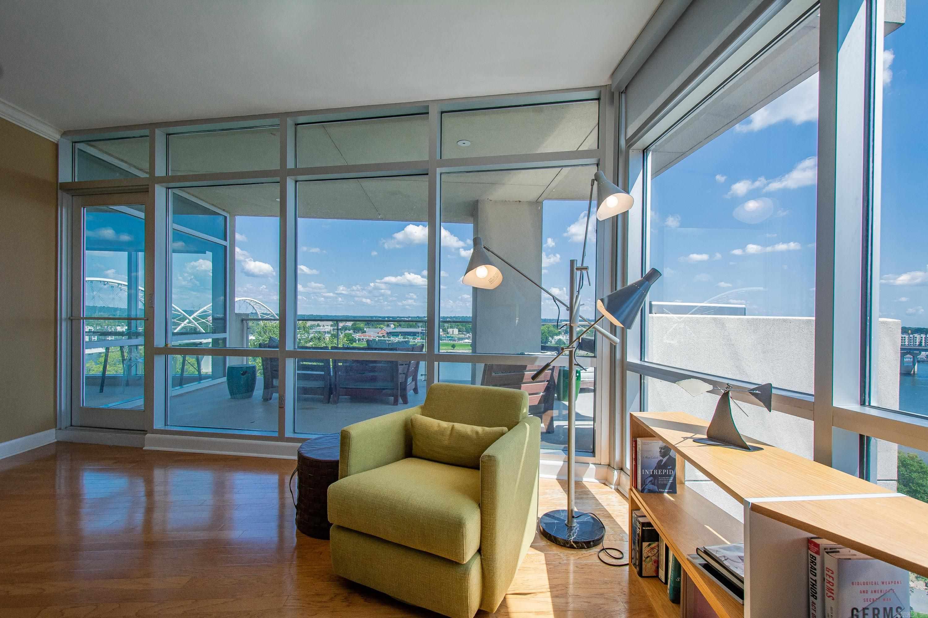 5 Statehouse Plaza  Little Rock, AR