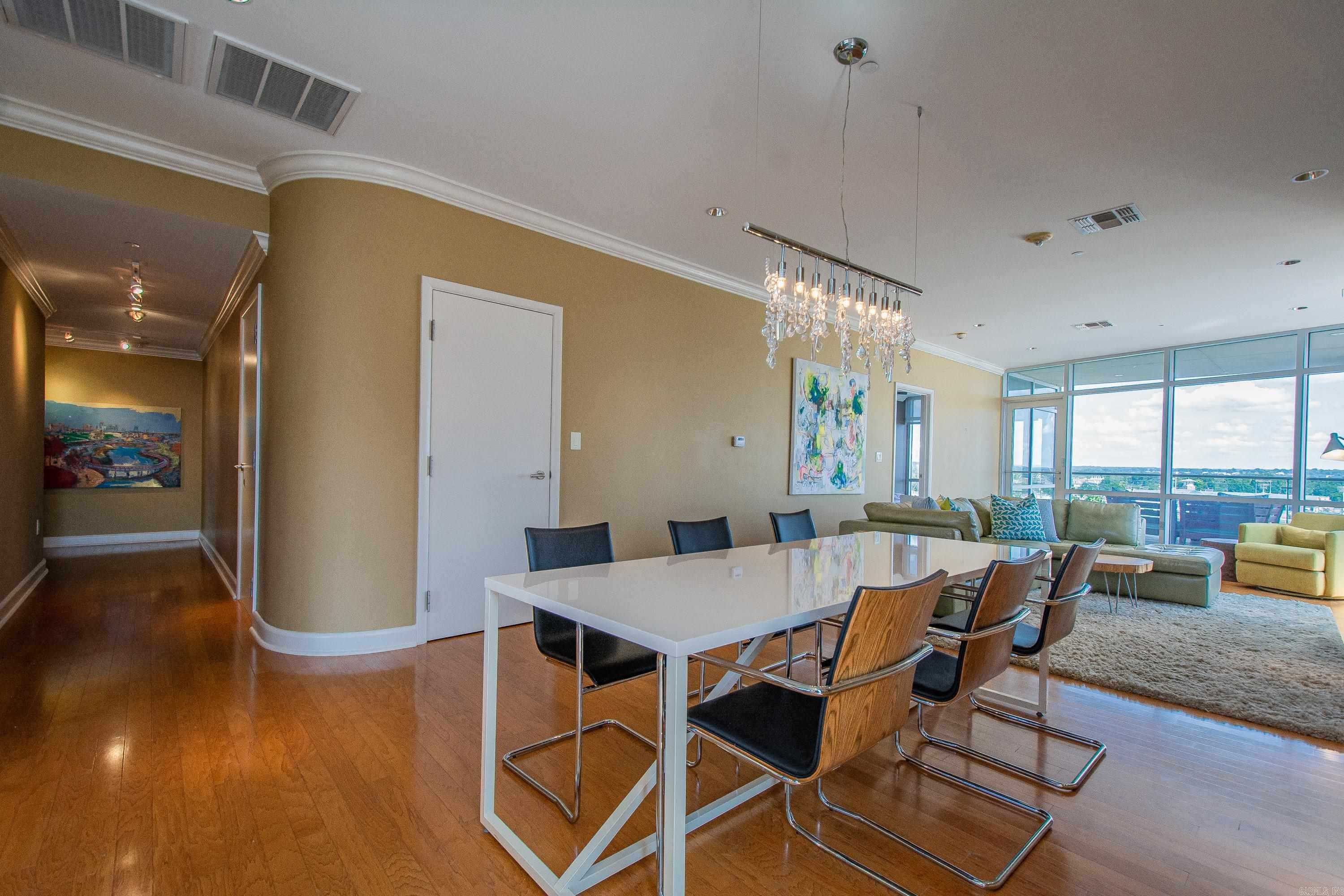 5 Statehouse Plaza  Little Rock, AR