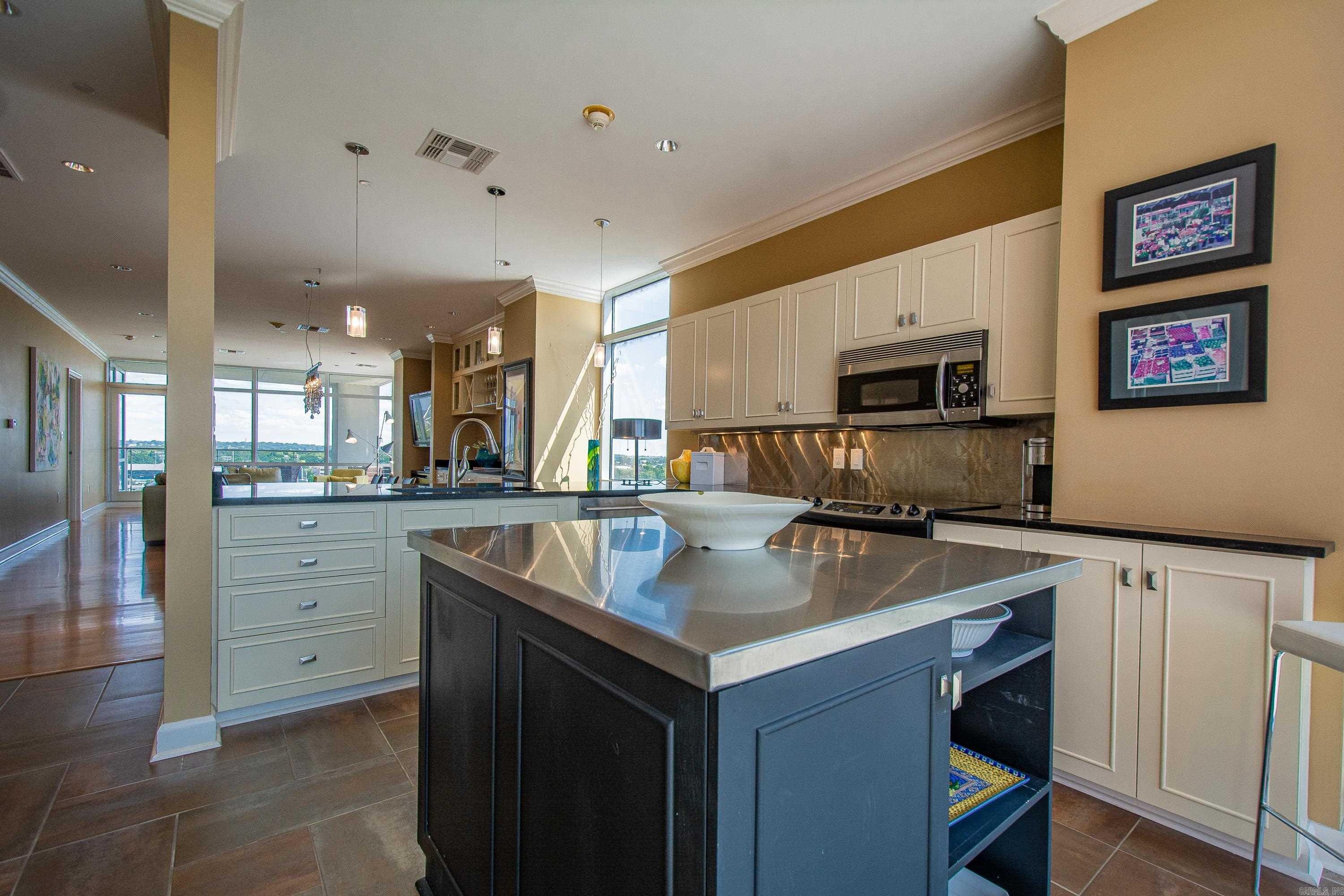 5 Statehouse Plaza  Little Rock, AR