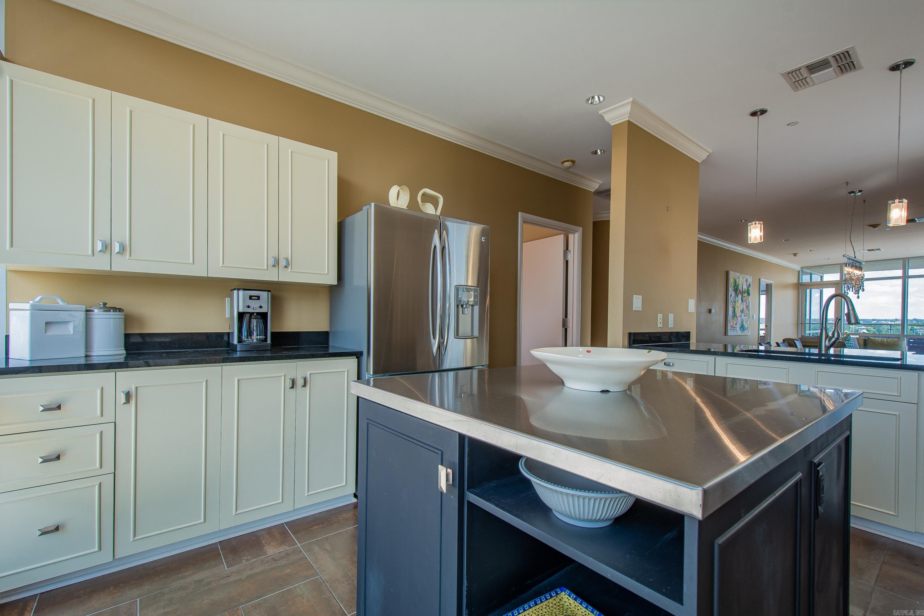 5 Statehouse Plaza  Little Rock, AR