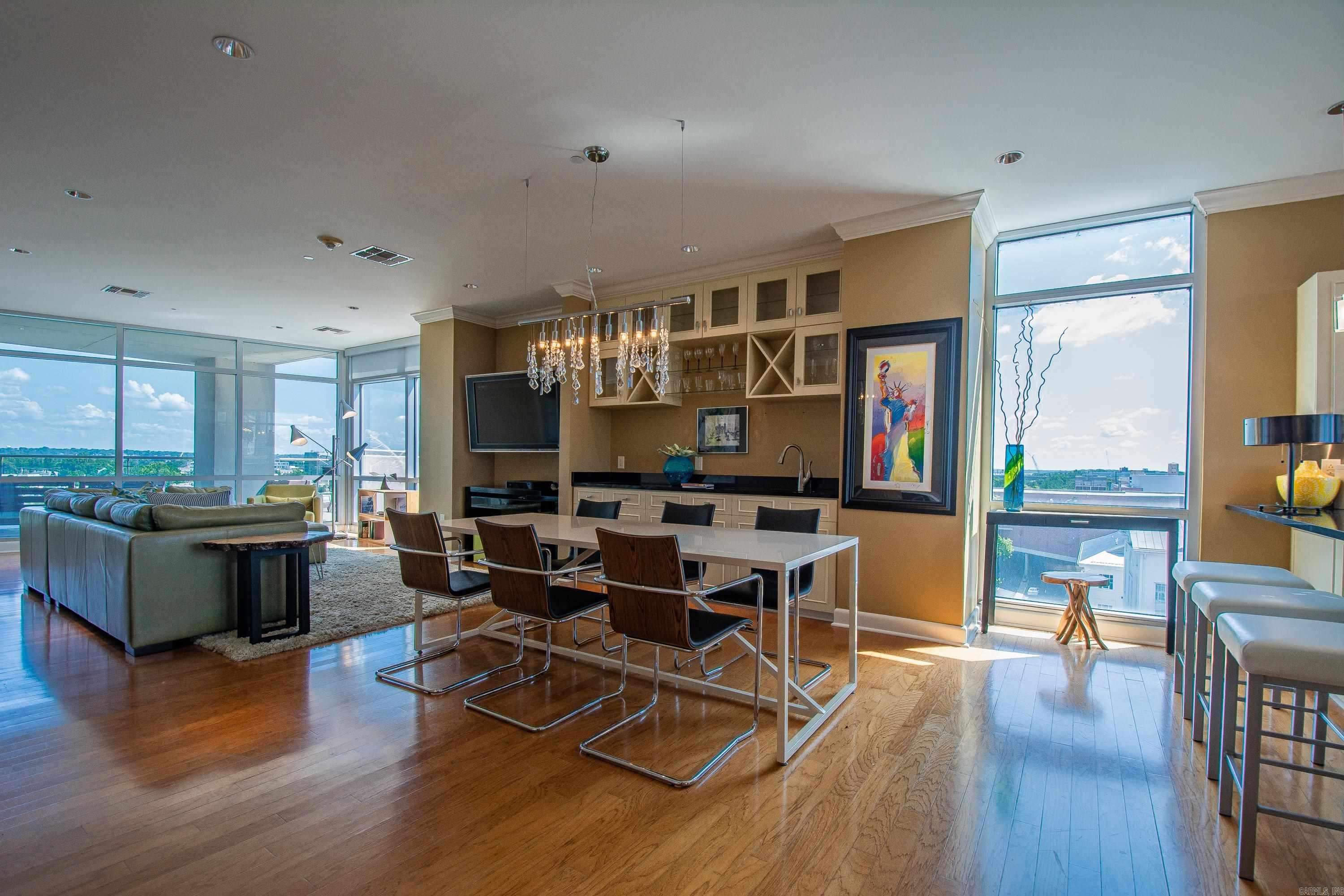 5 Statehouse Plaza  Little Rock, AR