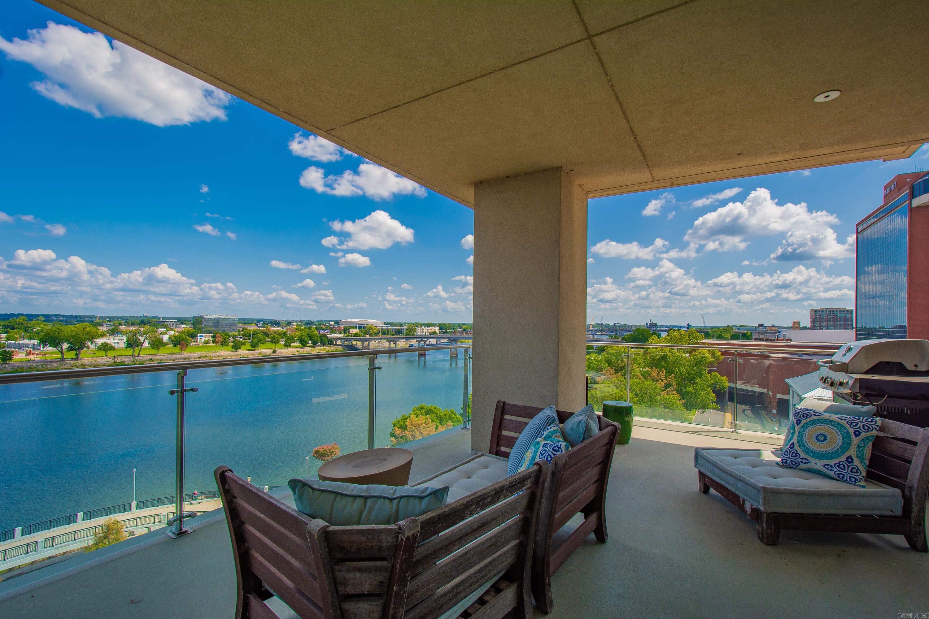 5 Statehouse Plaza  Little Rock, AR