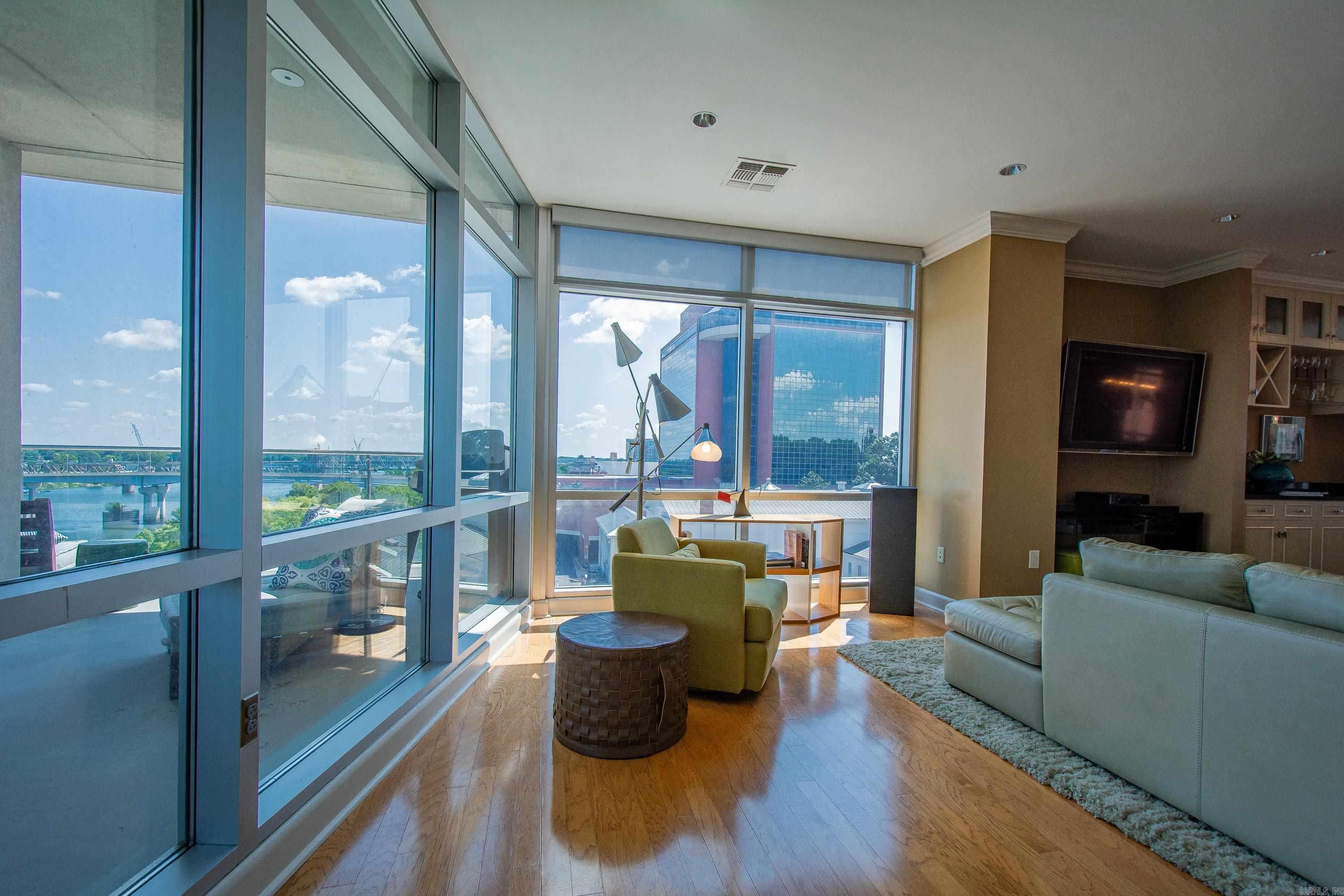 5 Statehouse Plaza  Little Rock, AR