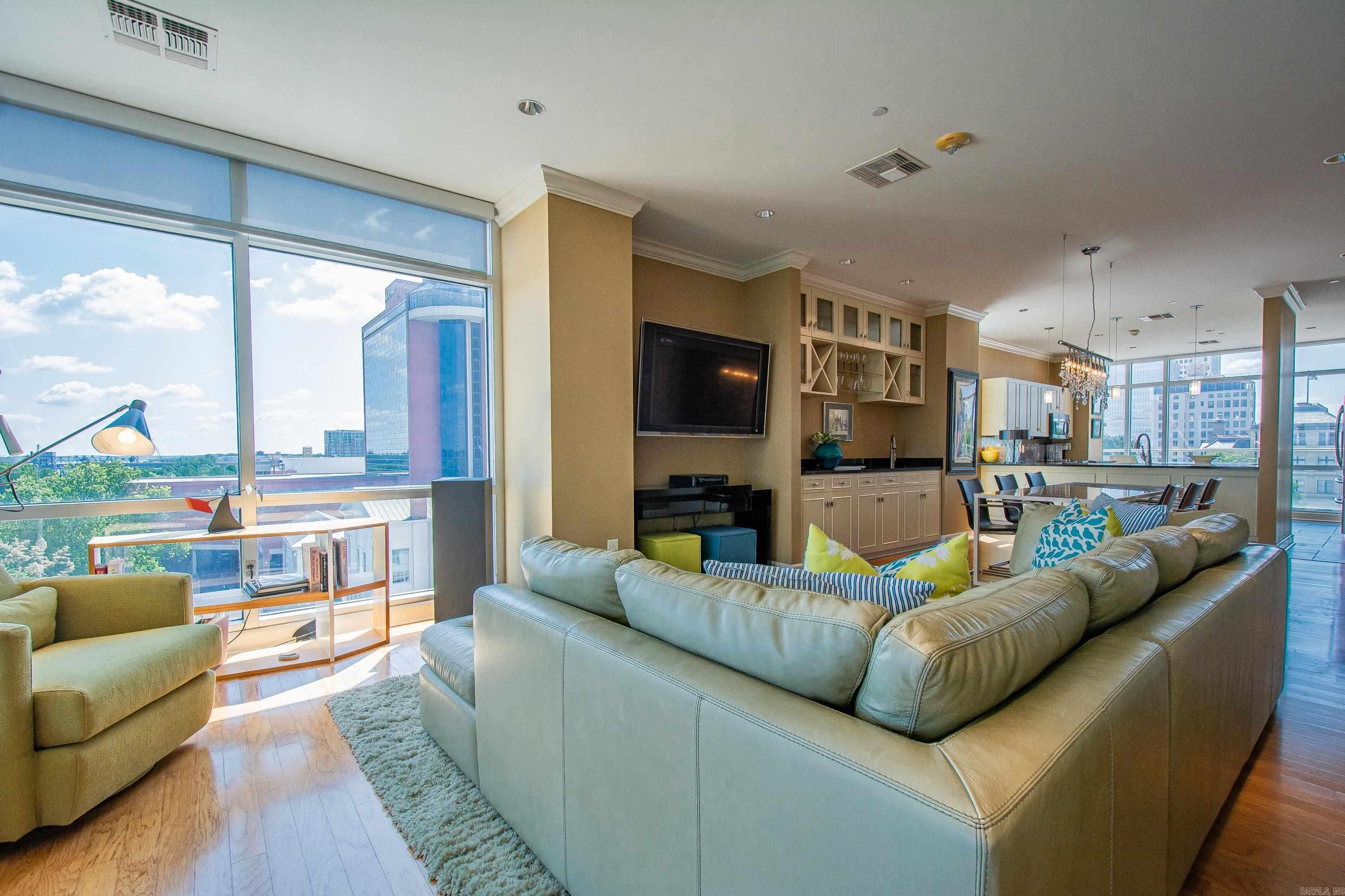 5 Statehouse Plaza  Little Rock, AR