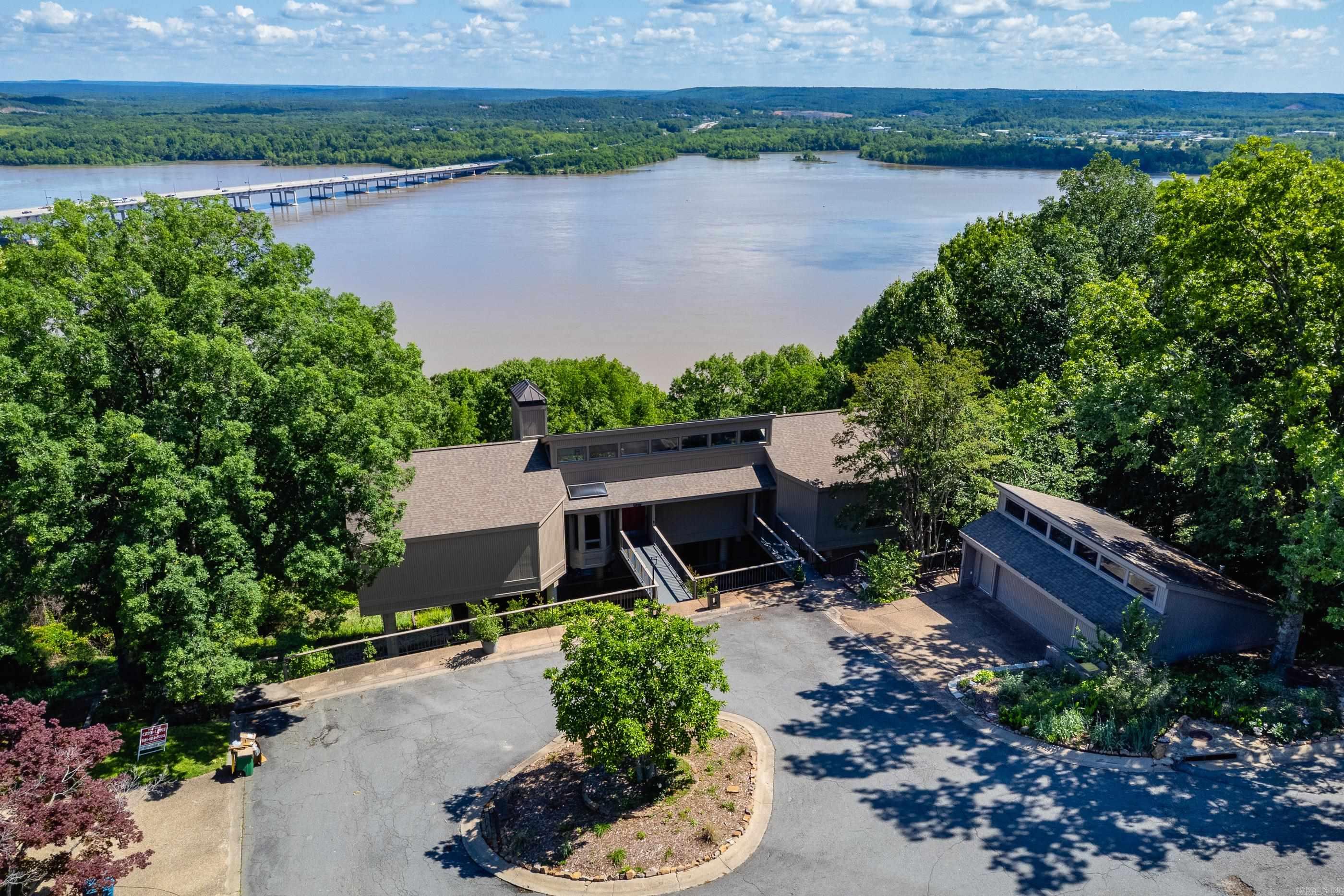 1 Rivers Edge  Little Rock, AR