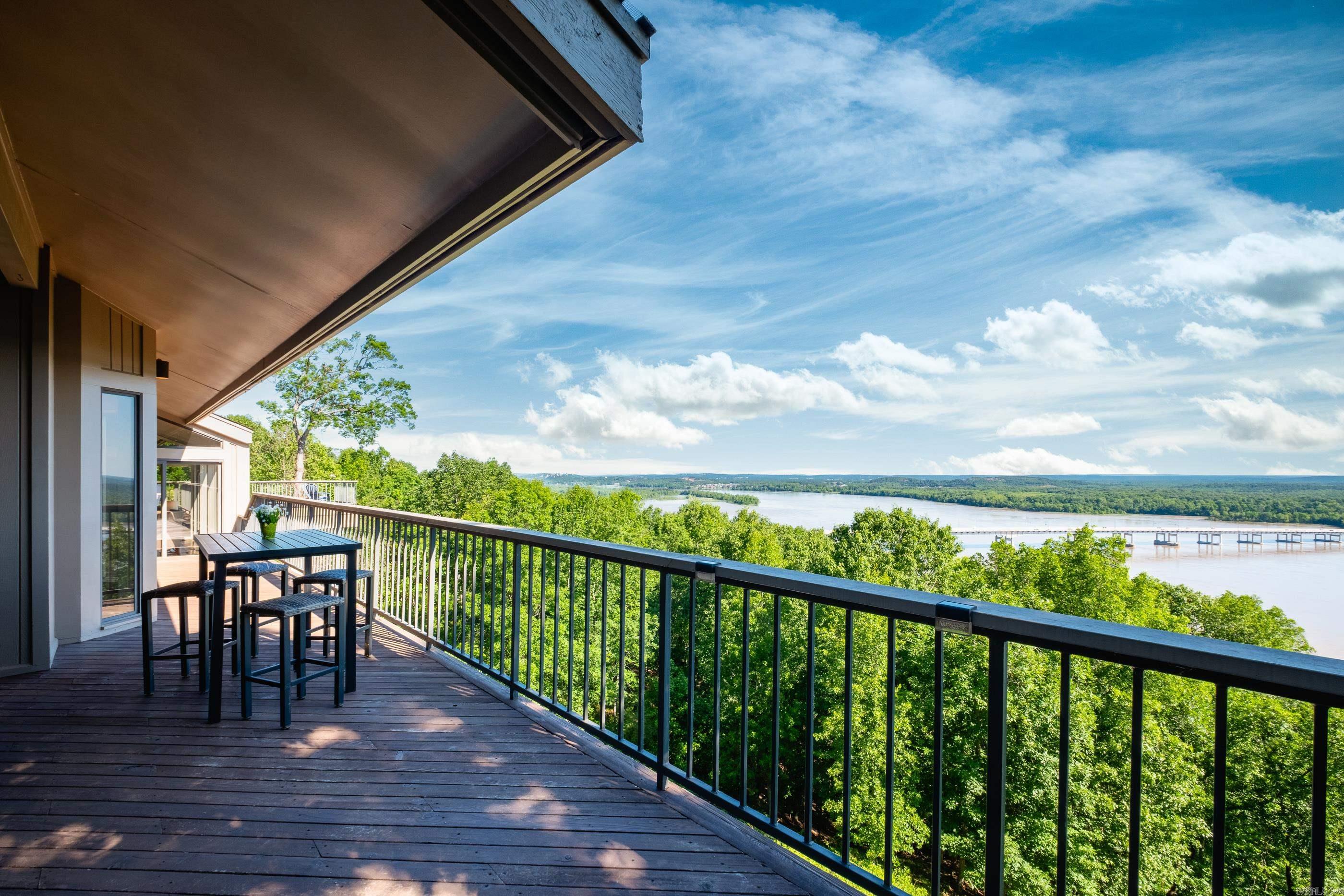 1 Rivers Edge  Little Rock, AR