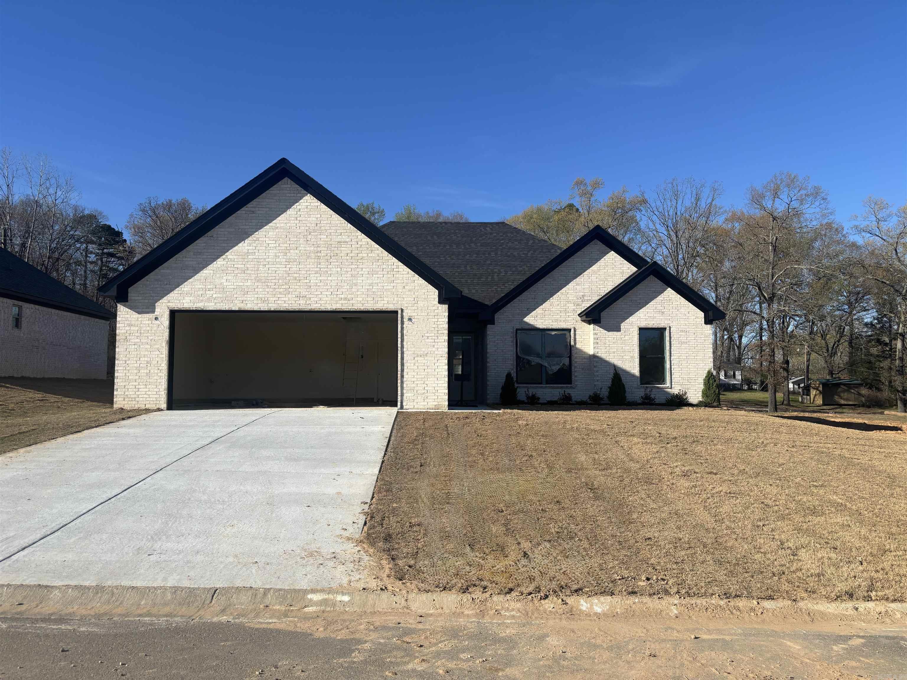 113 Red Wing Way Haskell, AR 72015
