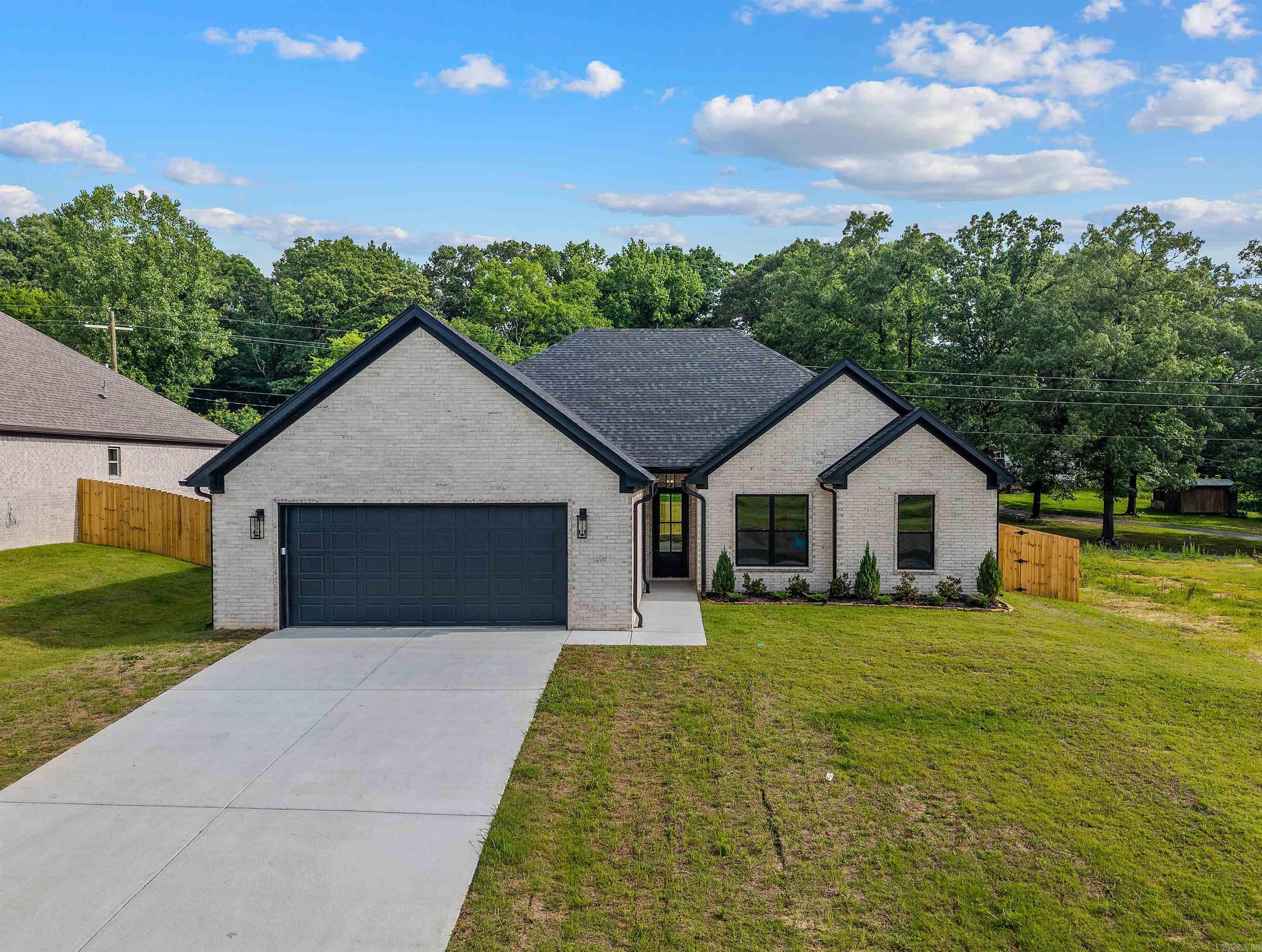 113 Red Wing Way  Haskell, AR