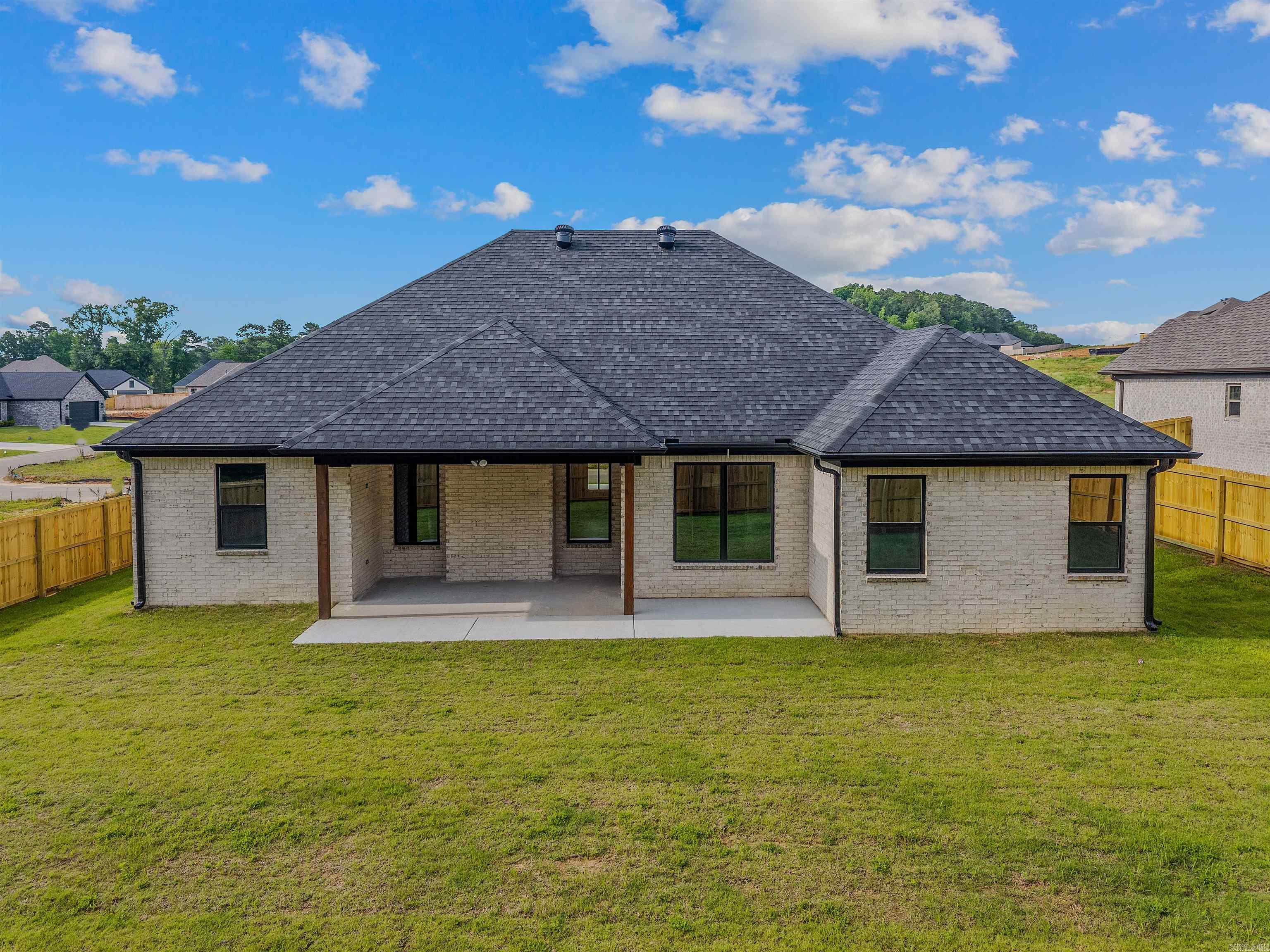 113 Red Wing Way  Haskell, AR