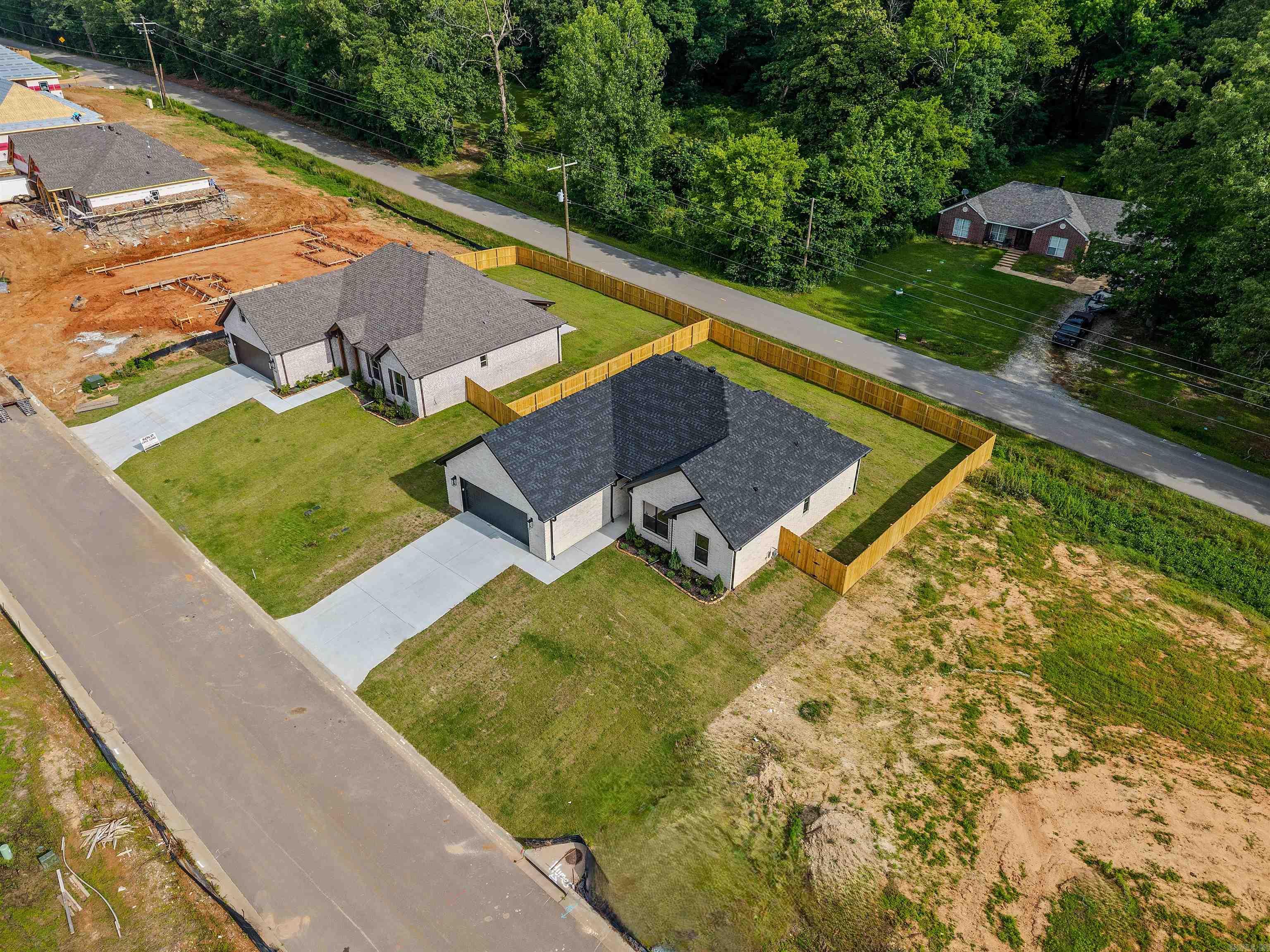 113 Red Wing Way  Haskell, AR
