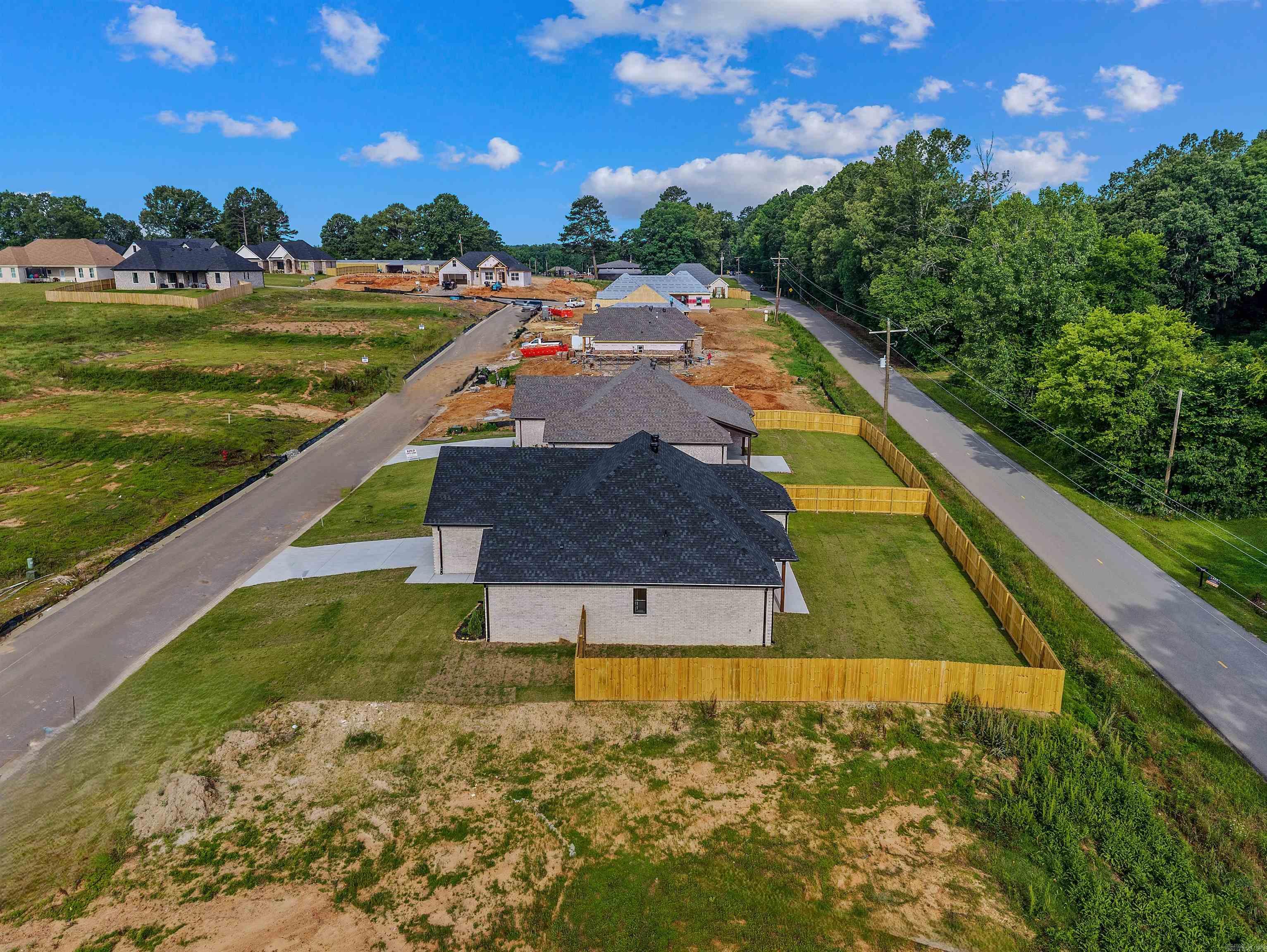 113 Red Wing Way  Haskell, AR