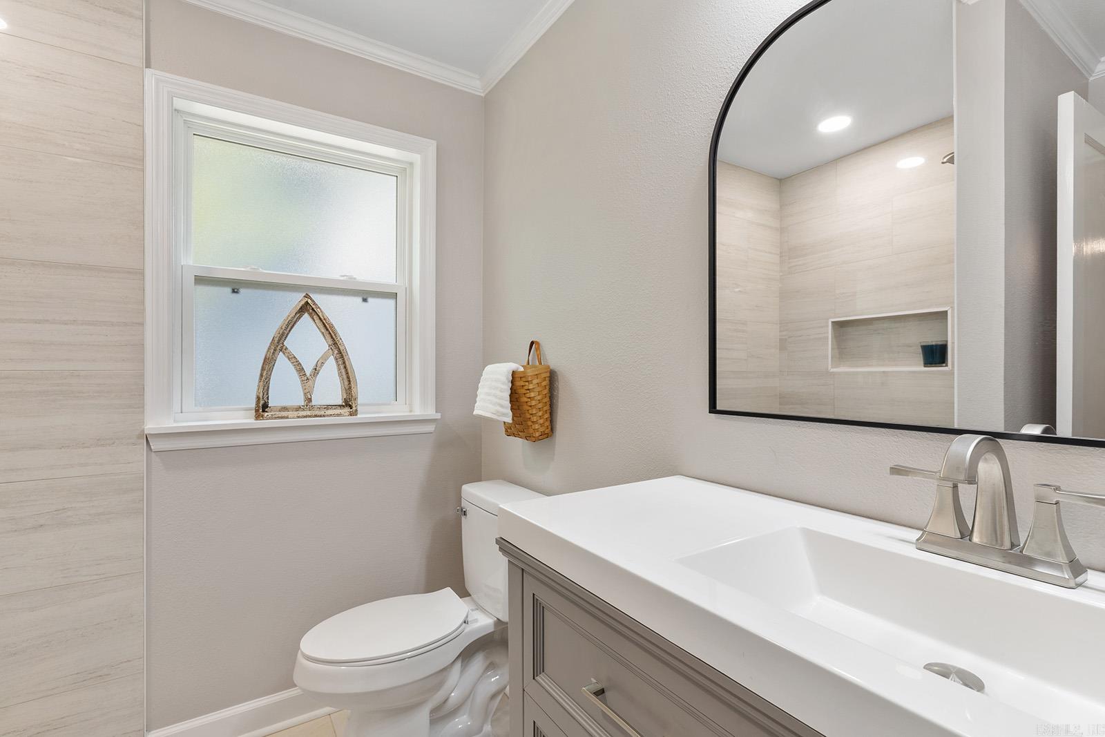 5124 Woodlawn  Little Rock, AR