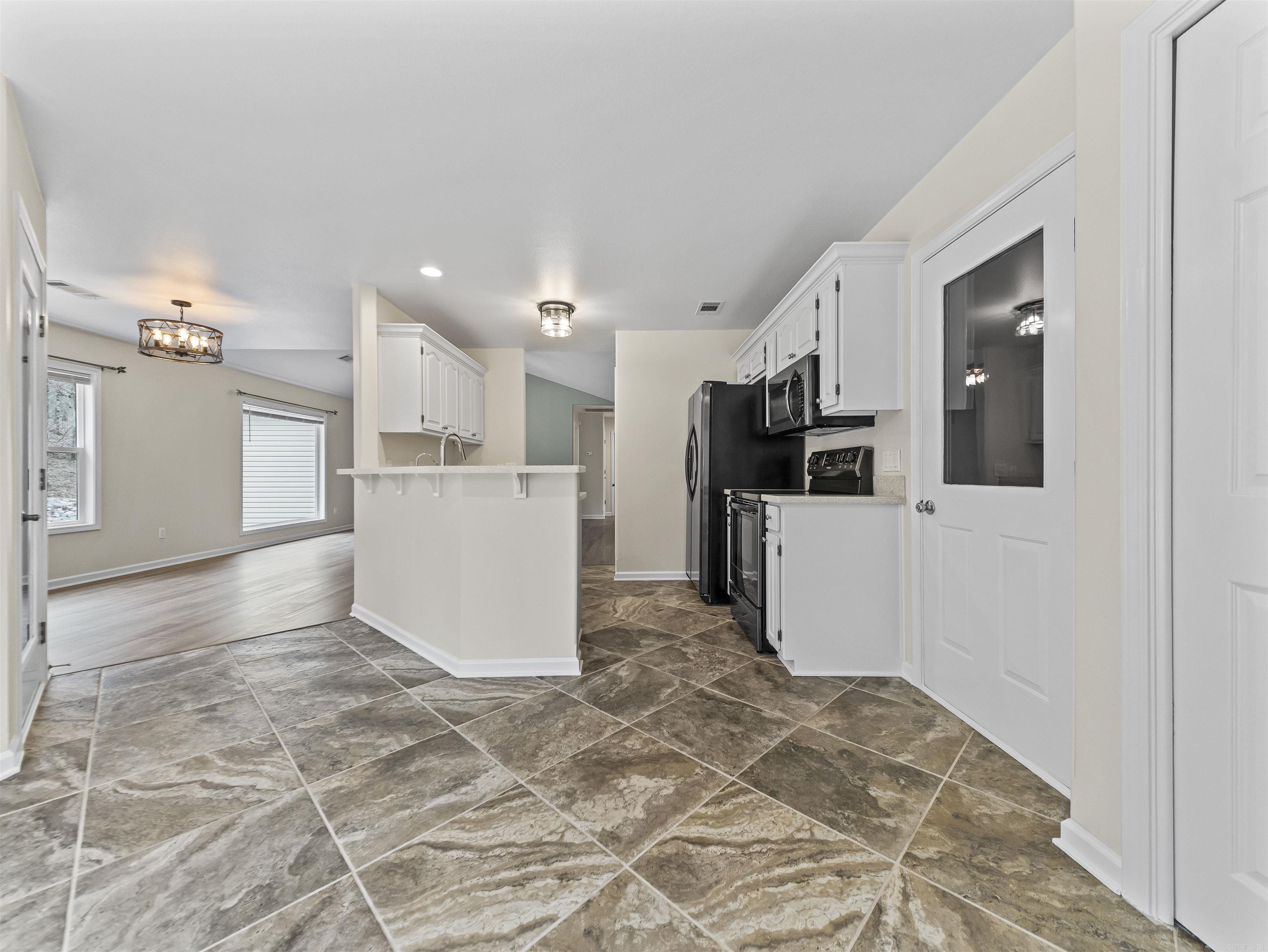 4 Perfecto Court  Hot Springs Village, AR