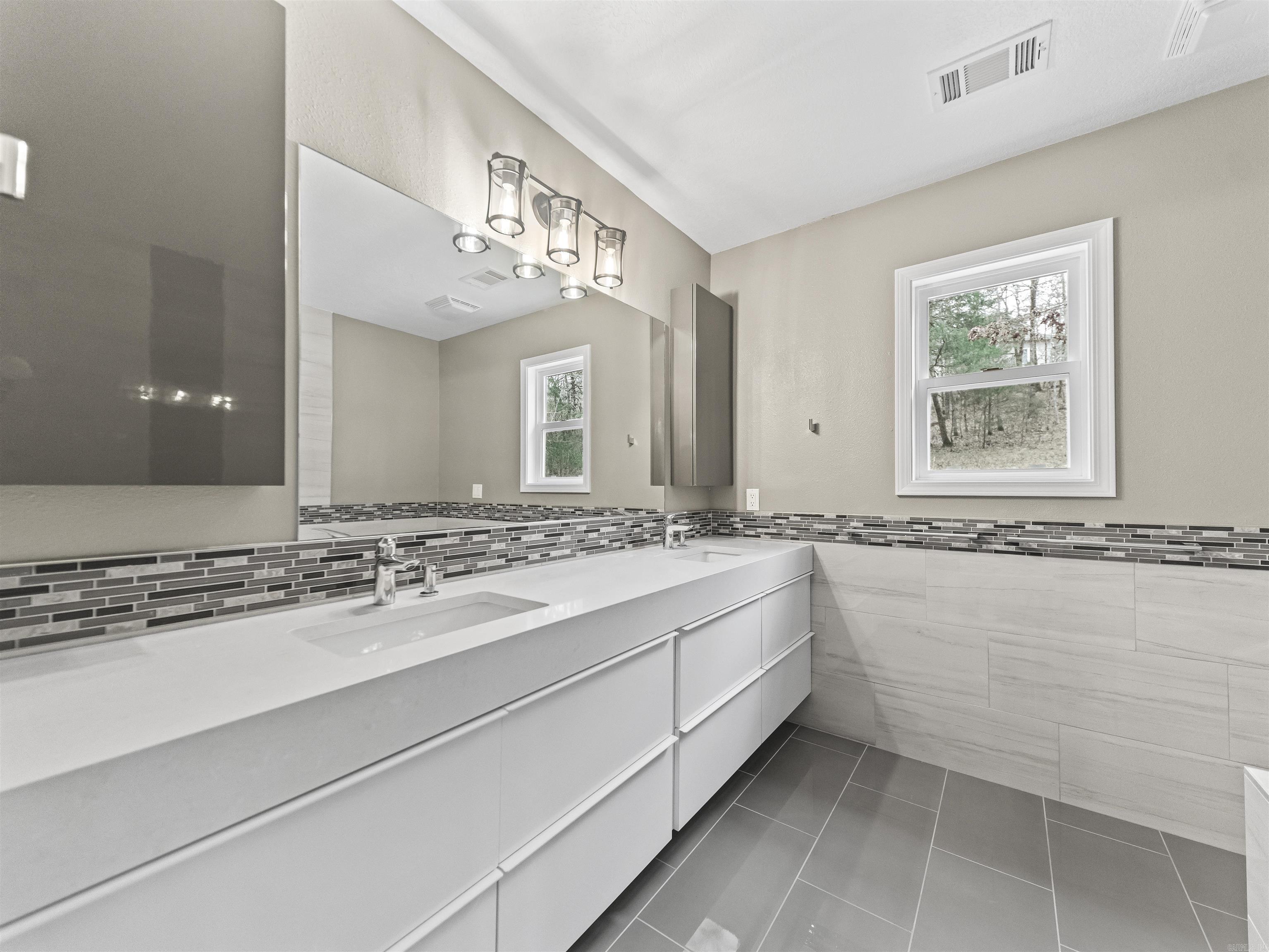 4 Perfecto Court  Hot Springs Village, AR