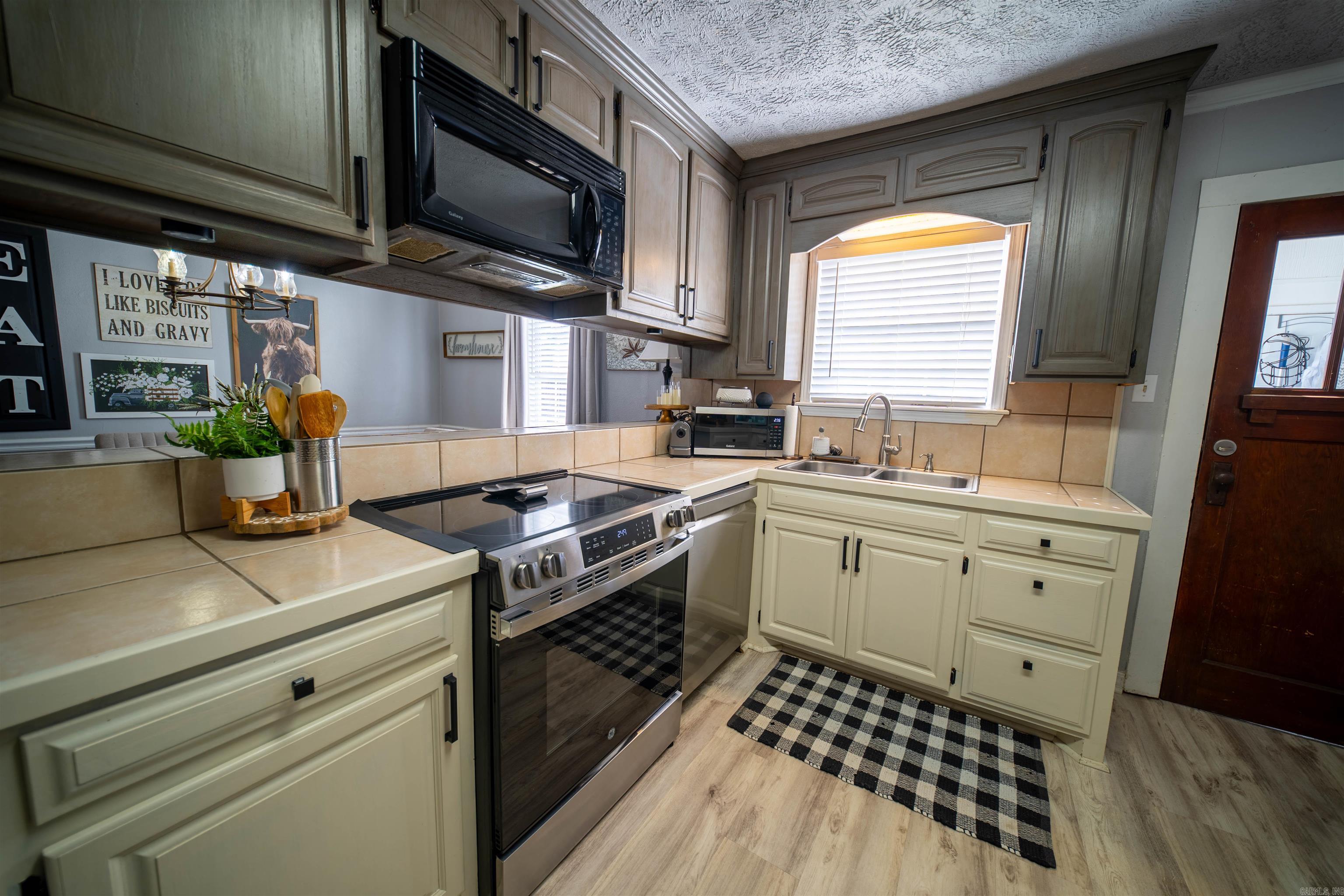 1924 N Highway 7  Camden, AR