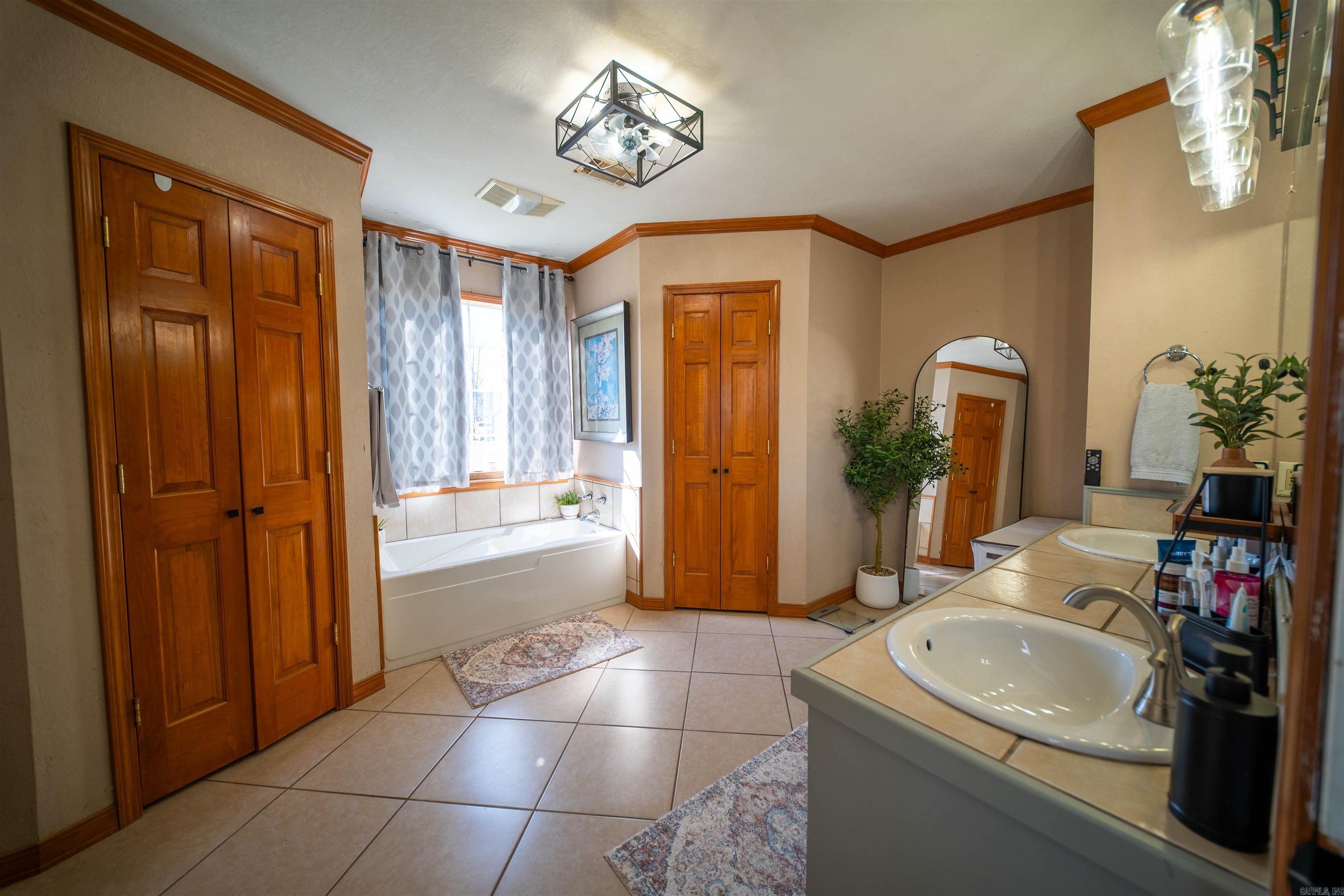 1924 N Highway 7  Camden, AR