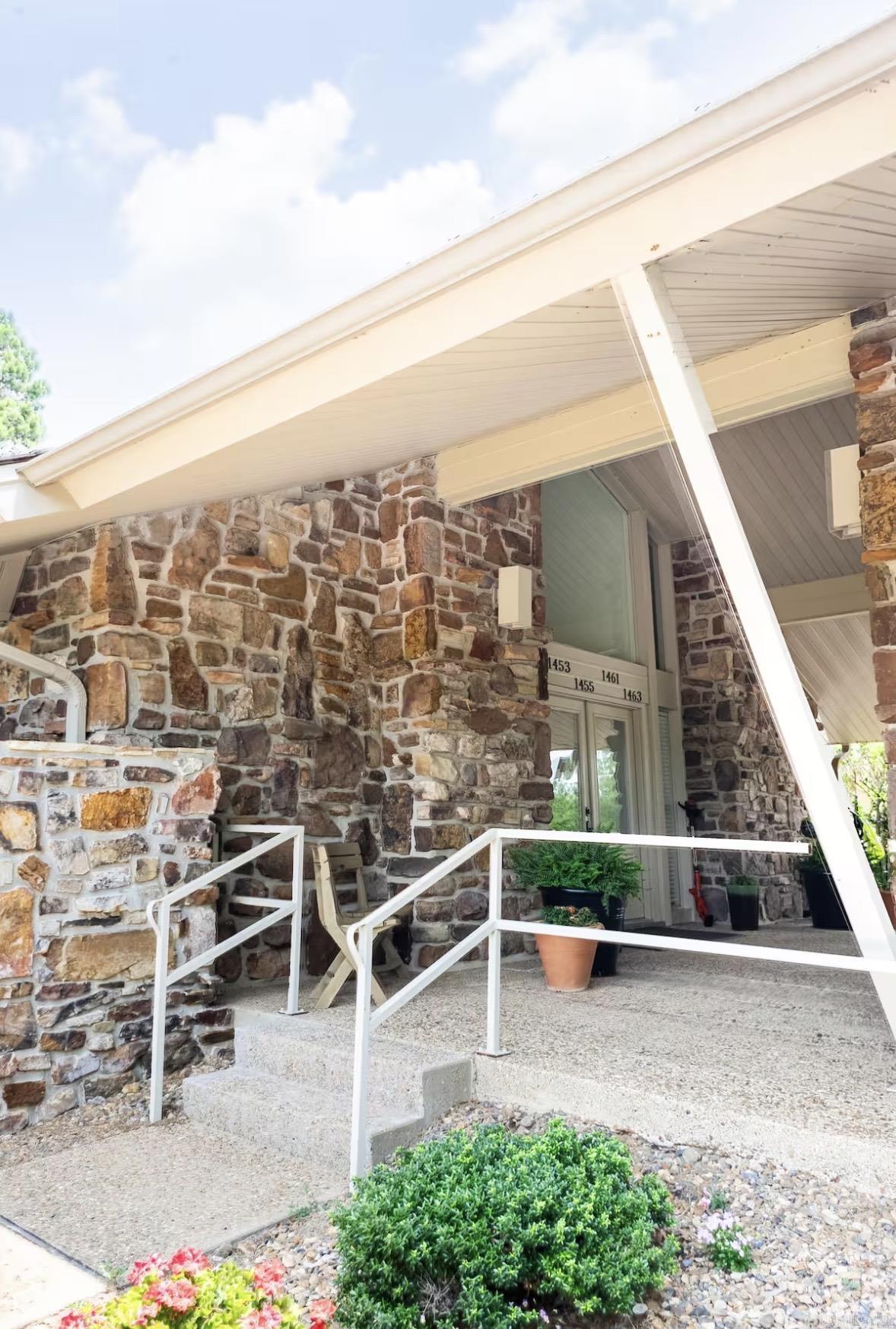 1453 Lodge Mountain Dr  Hot Springs, AR