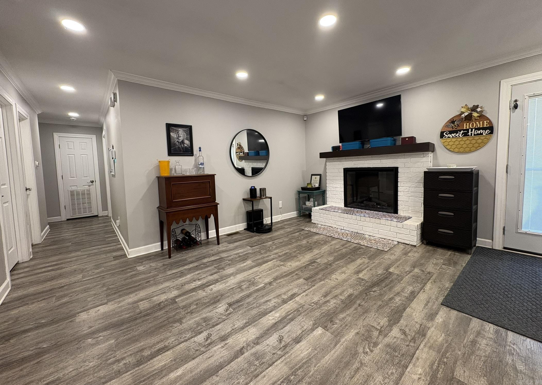 3355 E Main  Cabot, AR