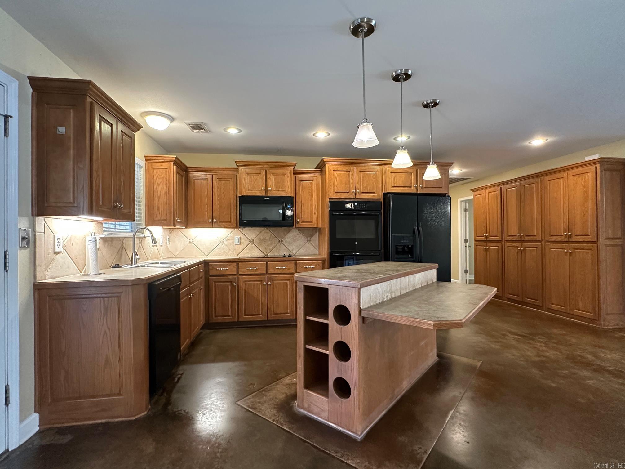 1111 Silver Leaf  Alexander, AR