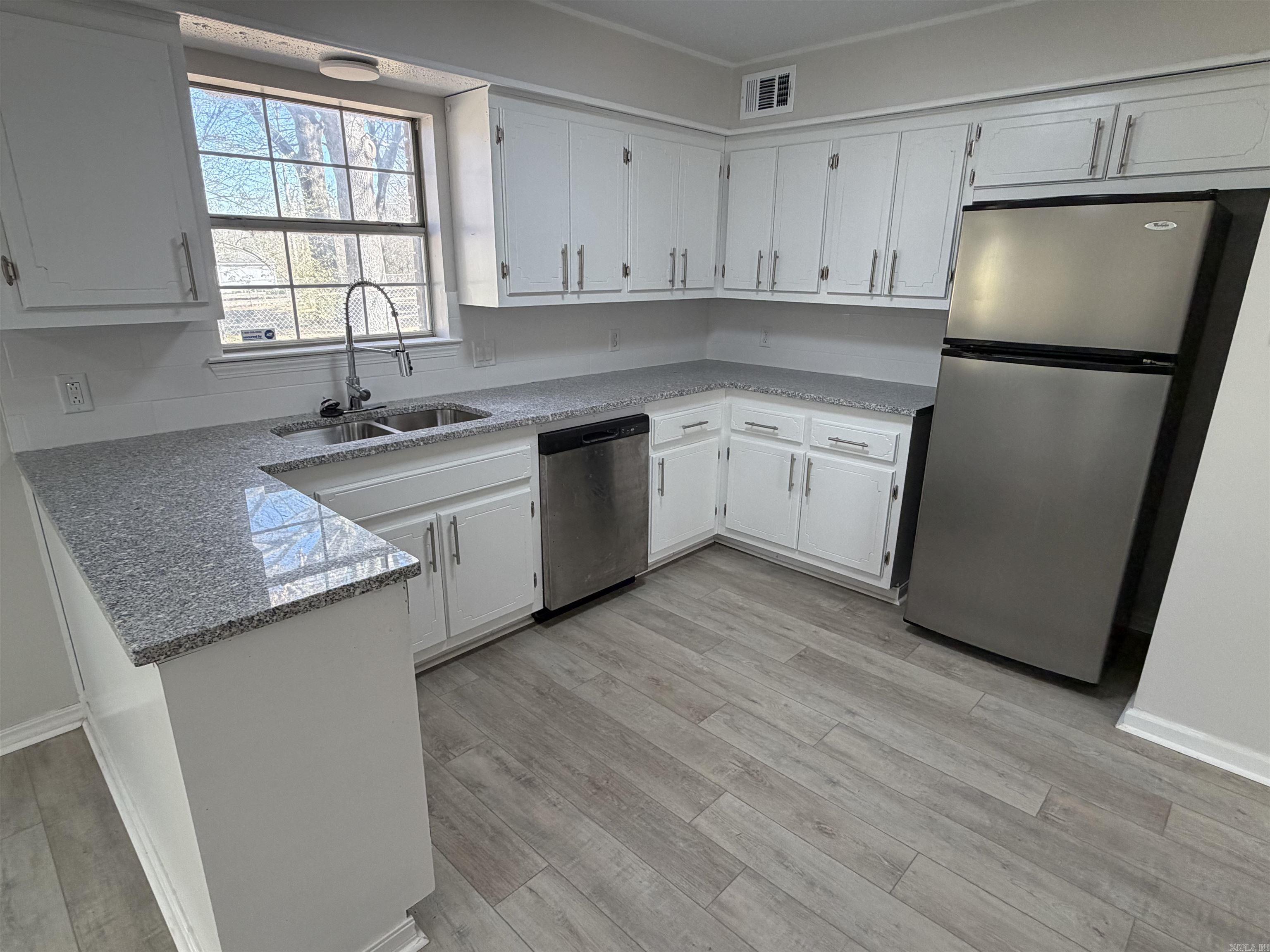 30 Old Orchard  Little Rock, AR