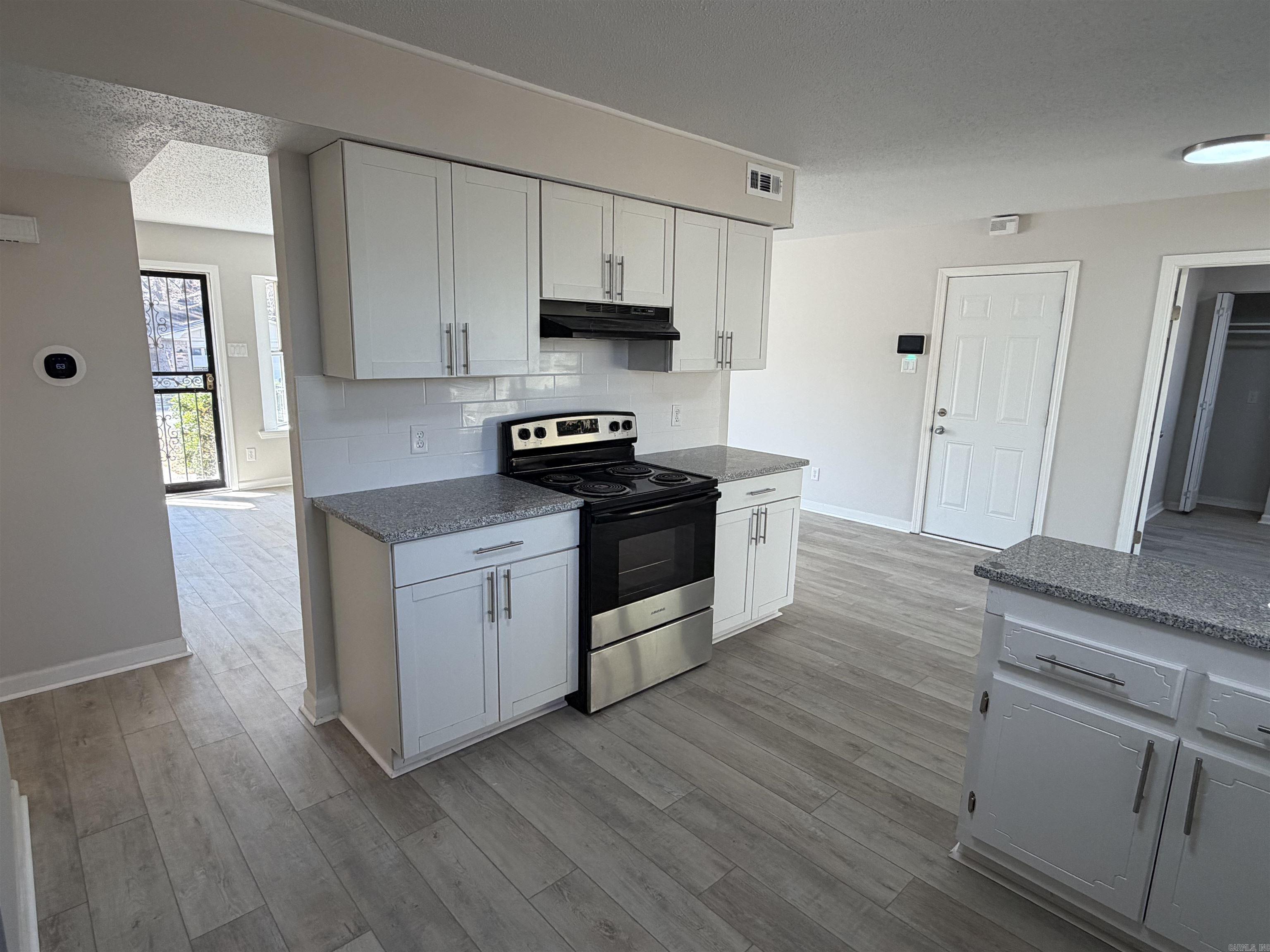 30 Old Orchard  Little Rock, AR