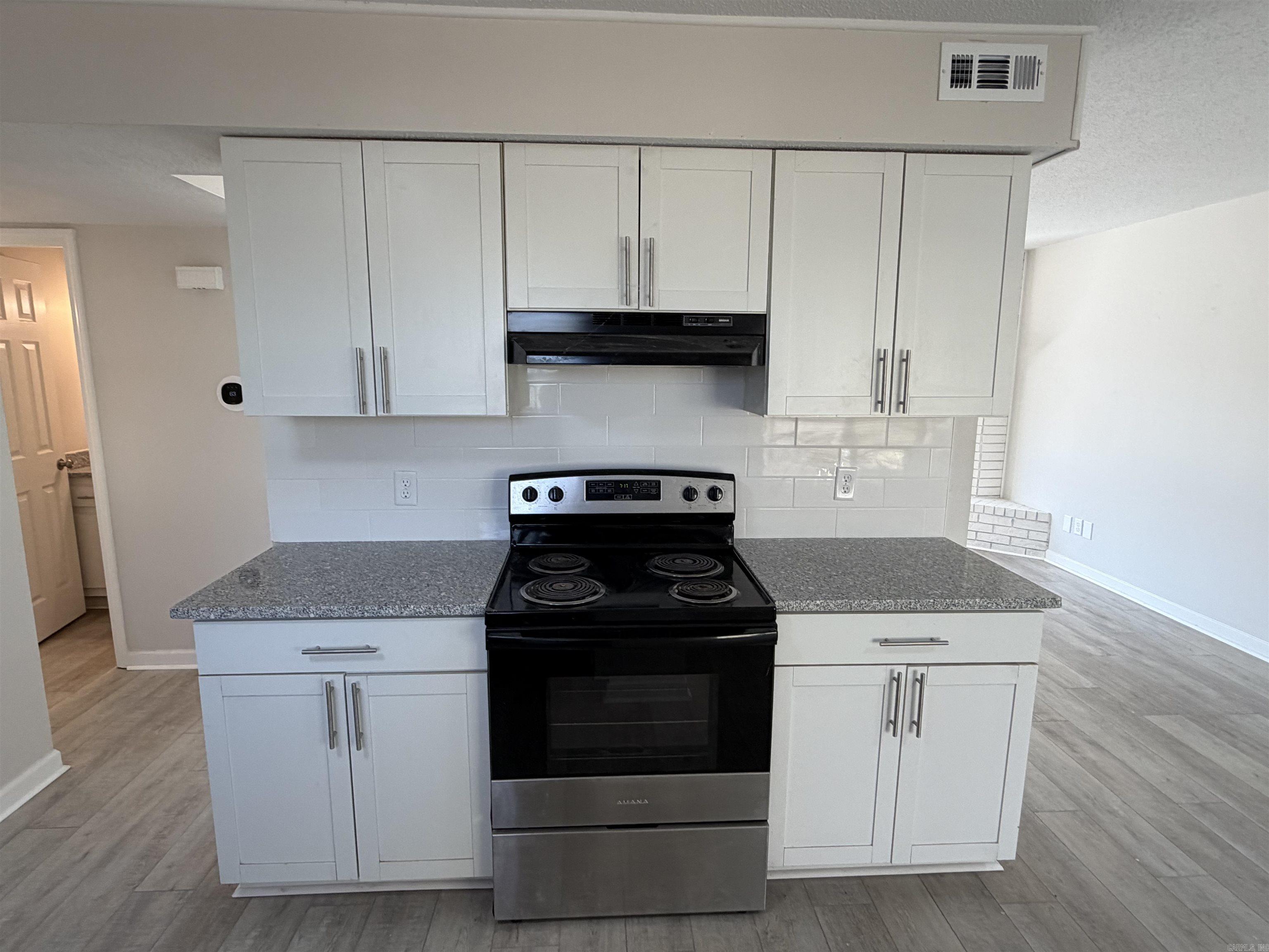 30 Old Orchard  Little Rock, AR