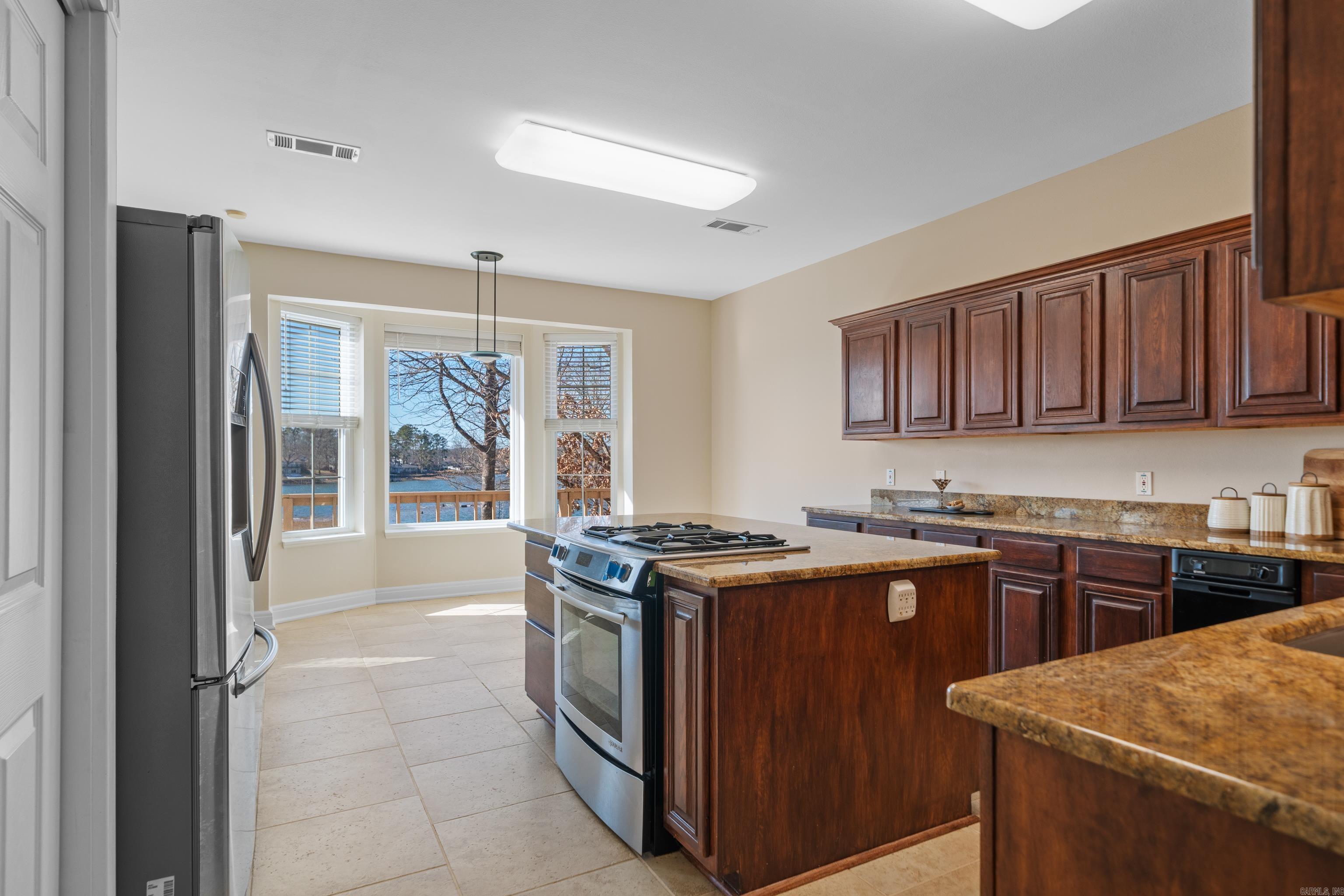 128 Waterview Dr  Hot Springs National Park, AR