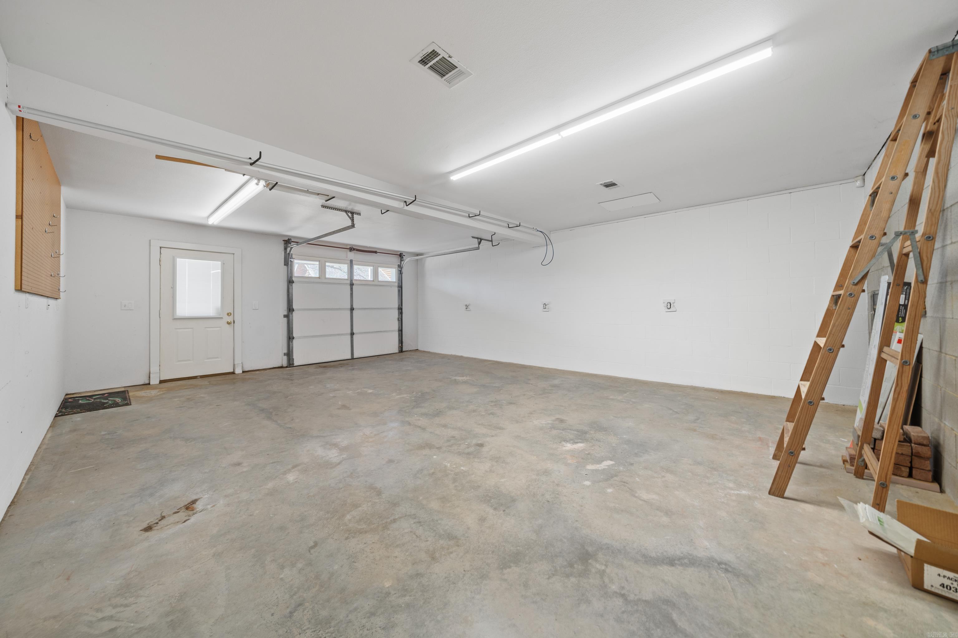 128 Waterview Dr  Hot Springs National Park, AR