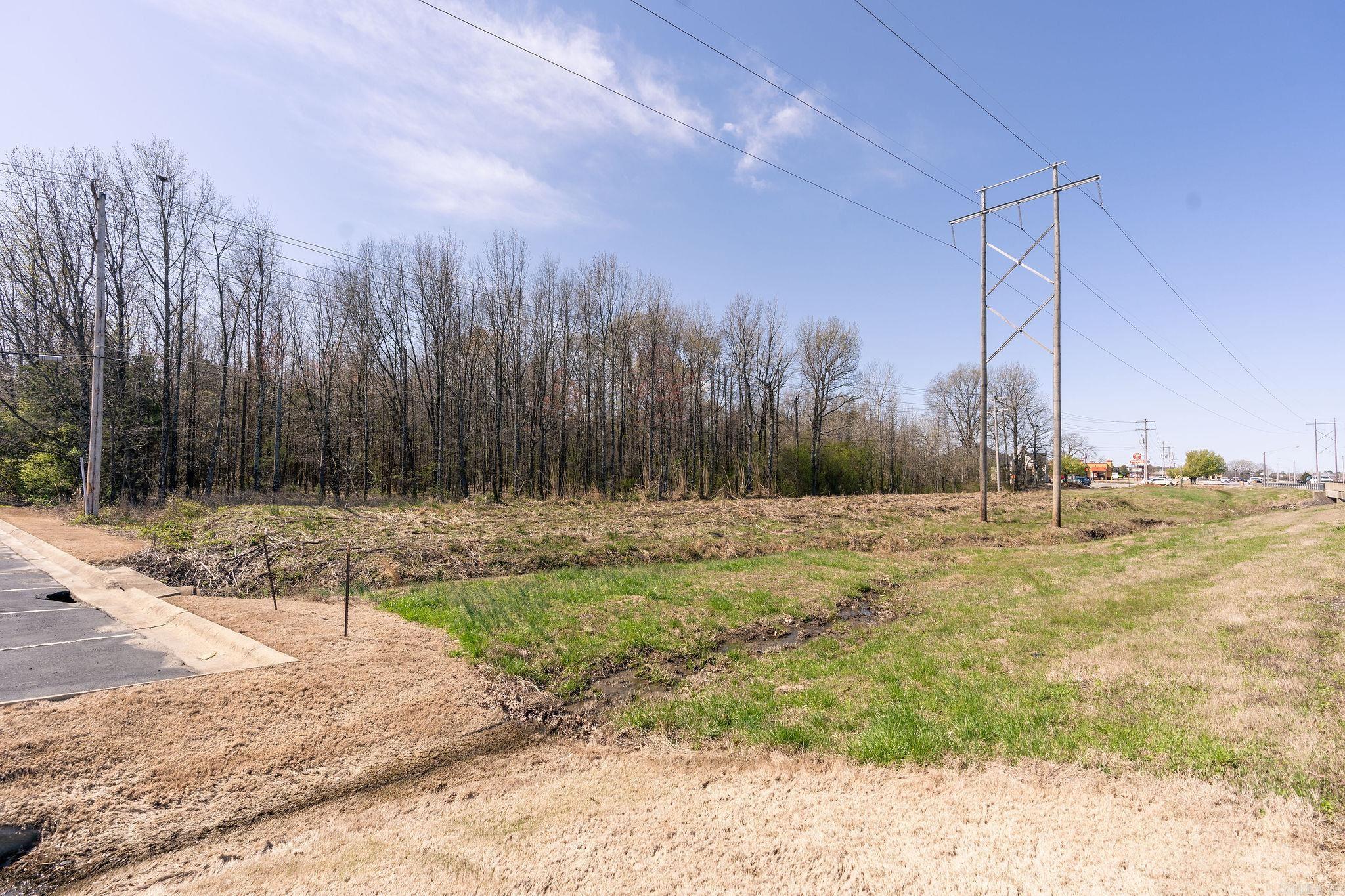 000 E Beebe Capps  Searcy, AR