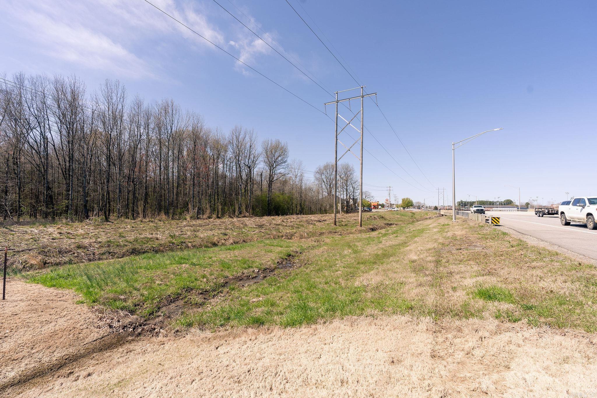 000 E Beebe Capps  Searcy, AR