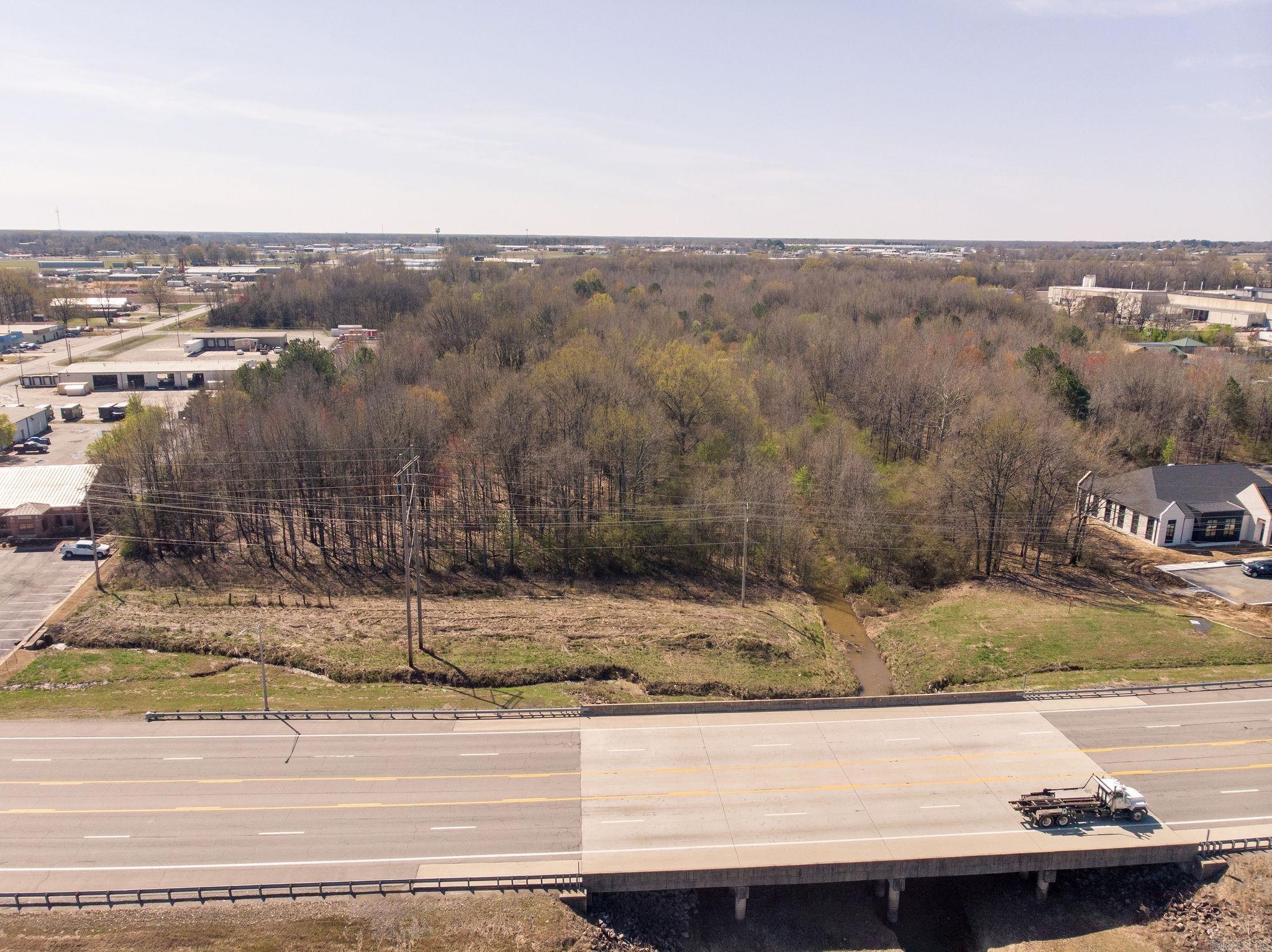 000 E Beebe Capps  Searcy, AR