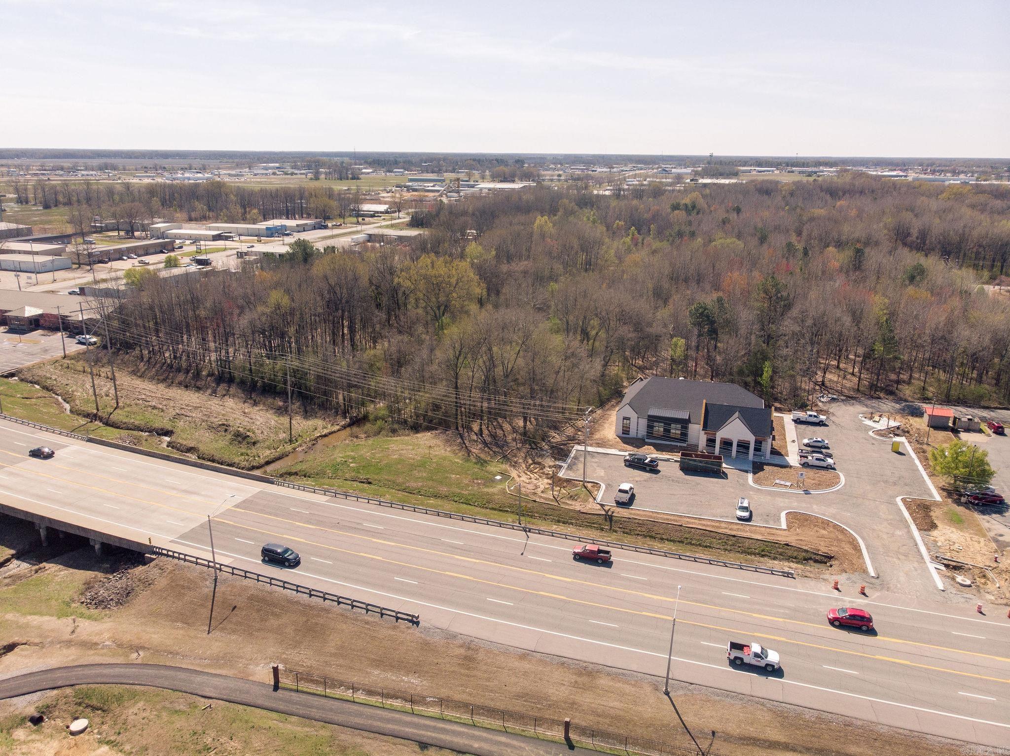 000 E Beebe Capps  Searcy, AR