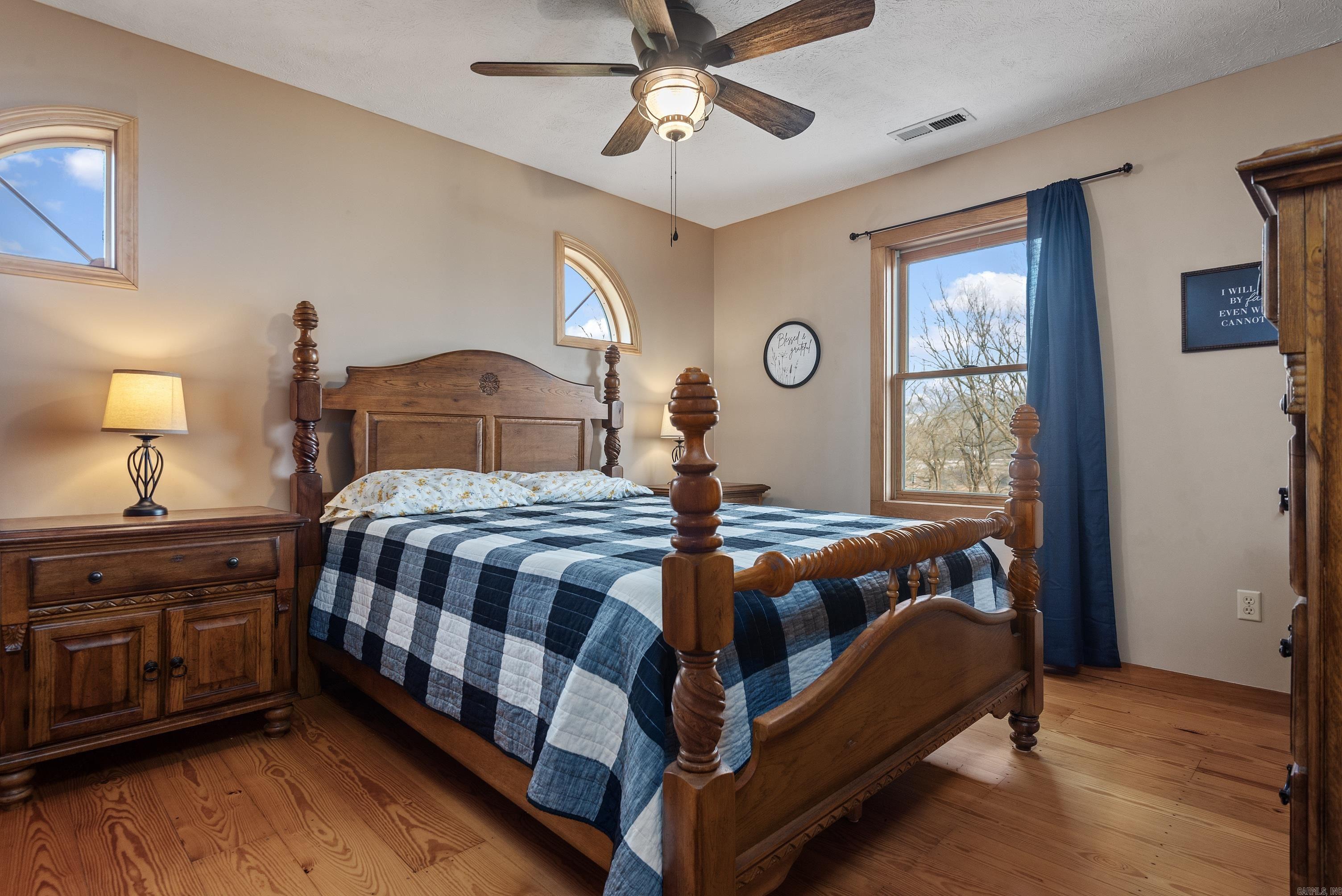 1275 Riverview  Norfork, AR