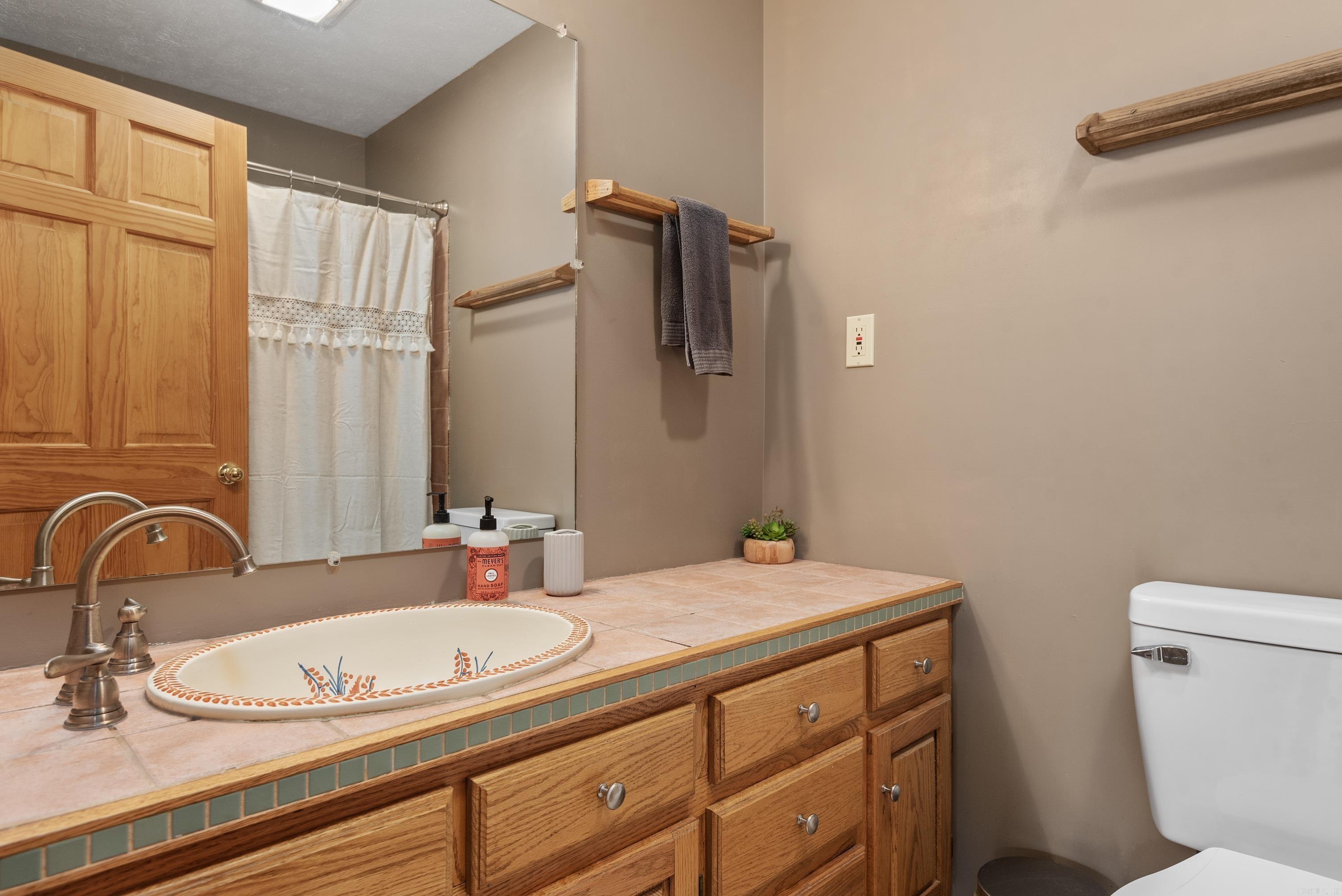 1275 Riverview  Norfork, AR