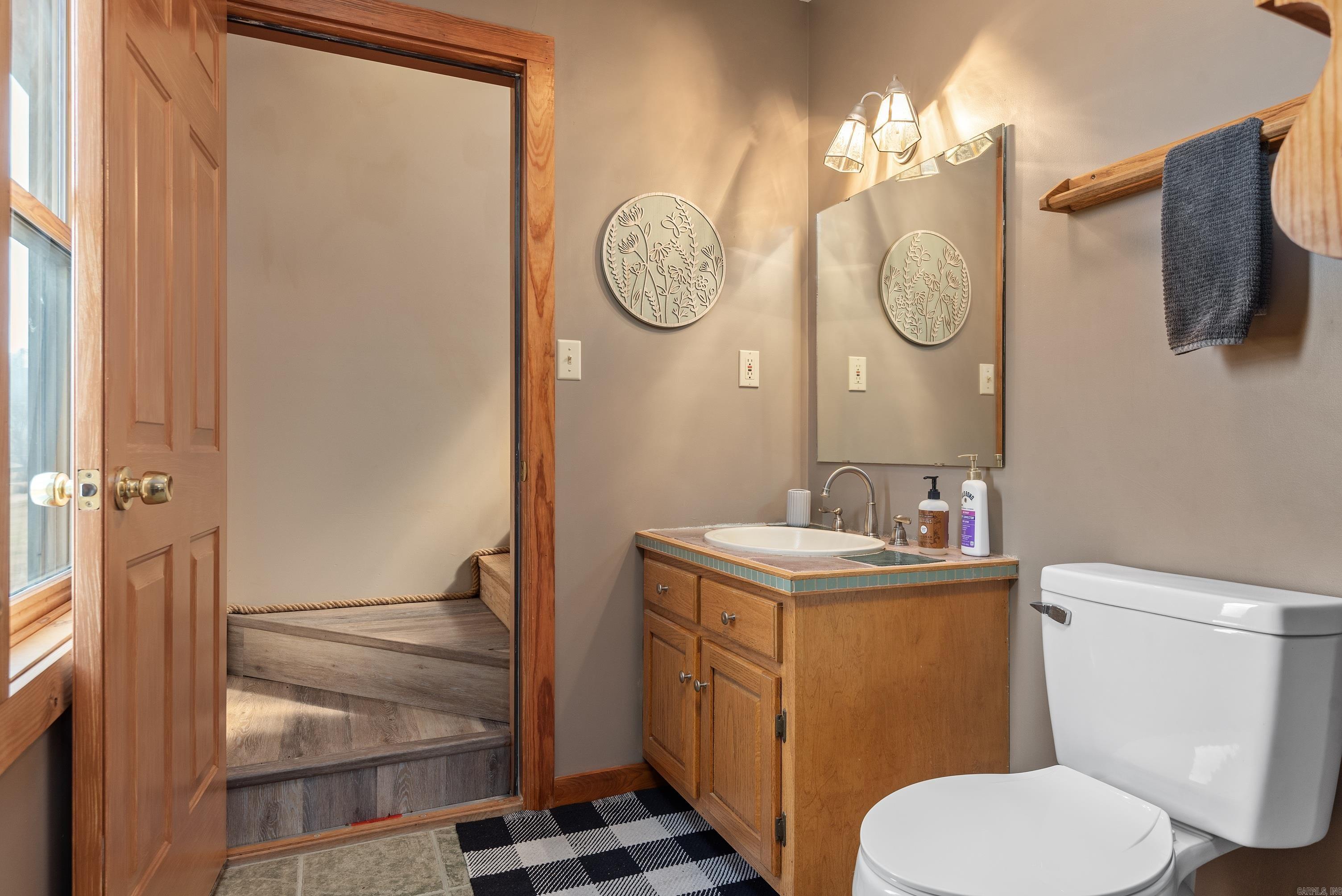 1275 Riverview  Norfork, AR