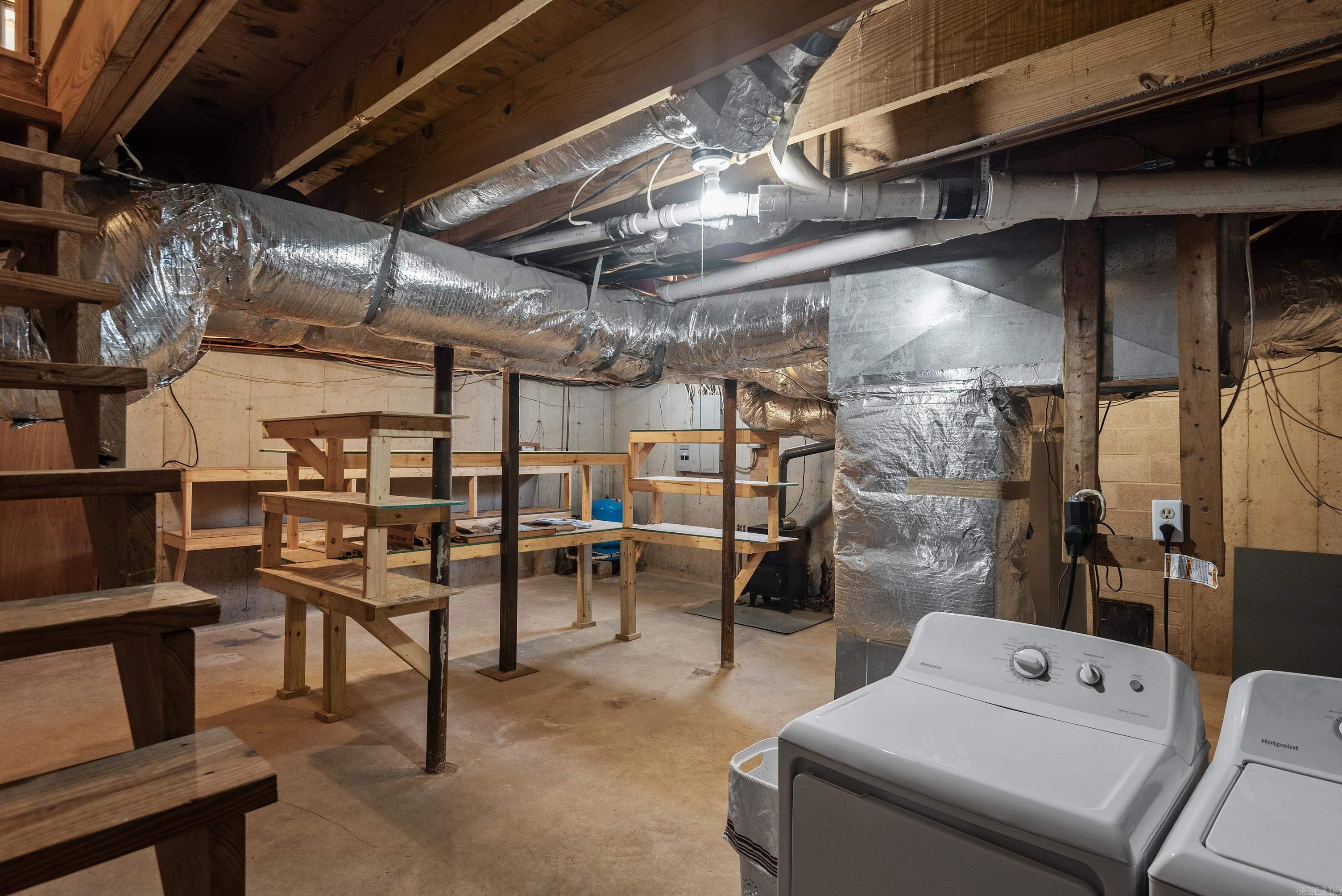 1275 Riverview  Norfork, AR