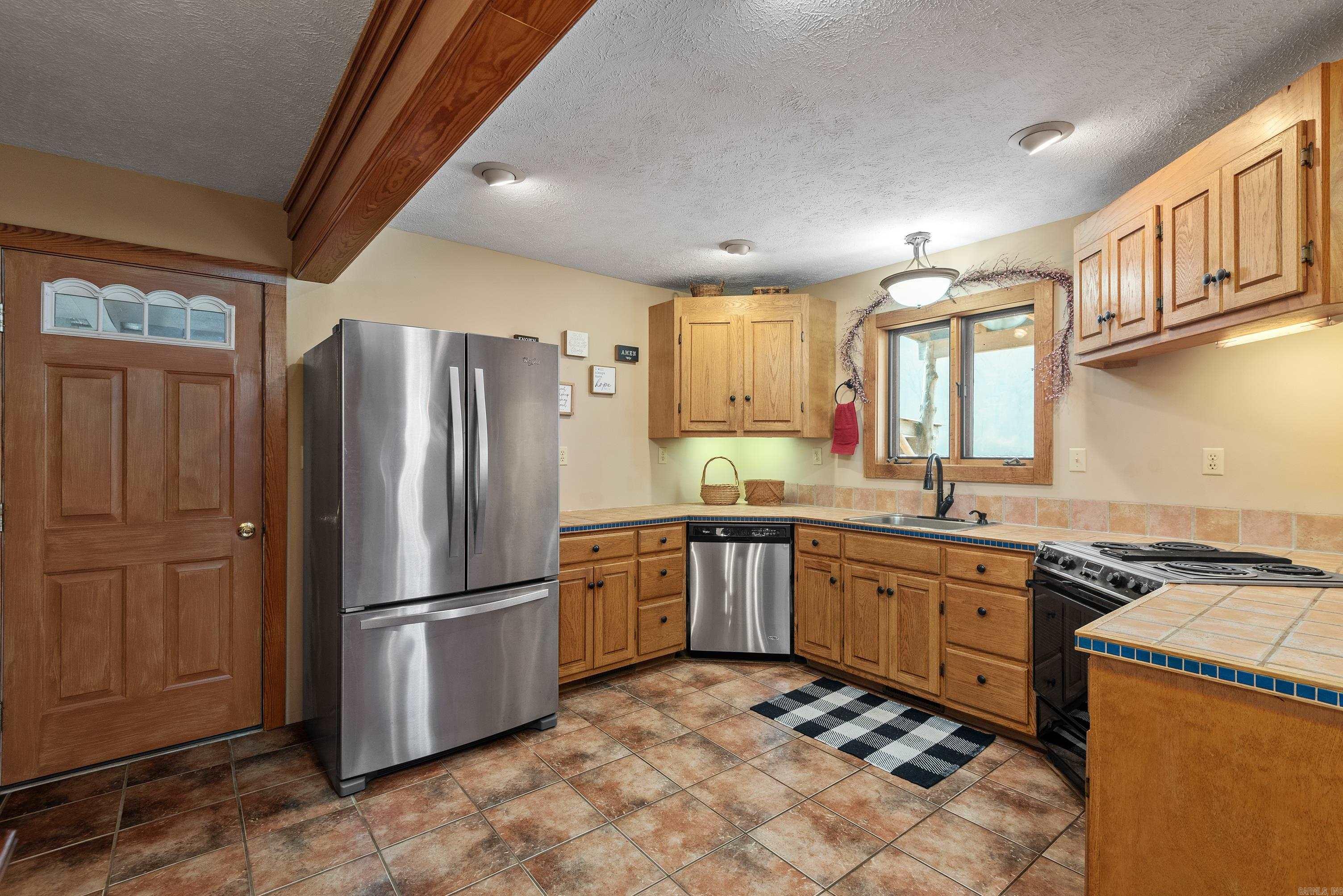 1275 Riverview  Norfork, AR