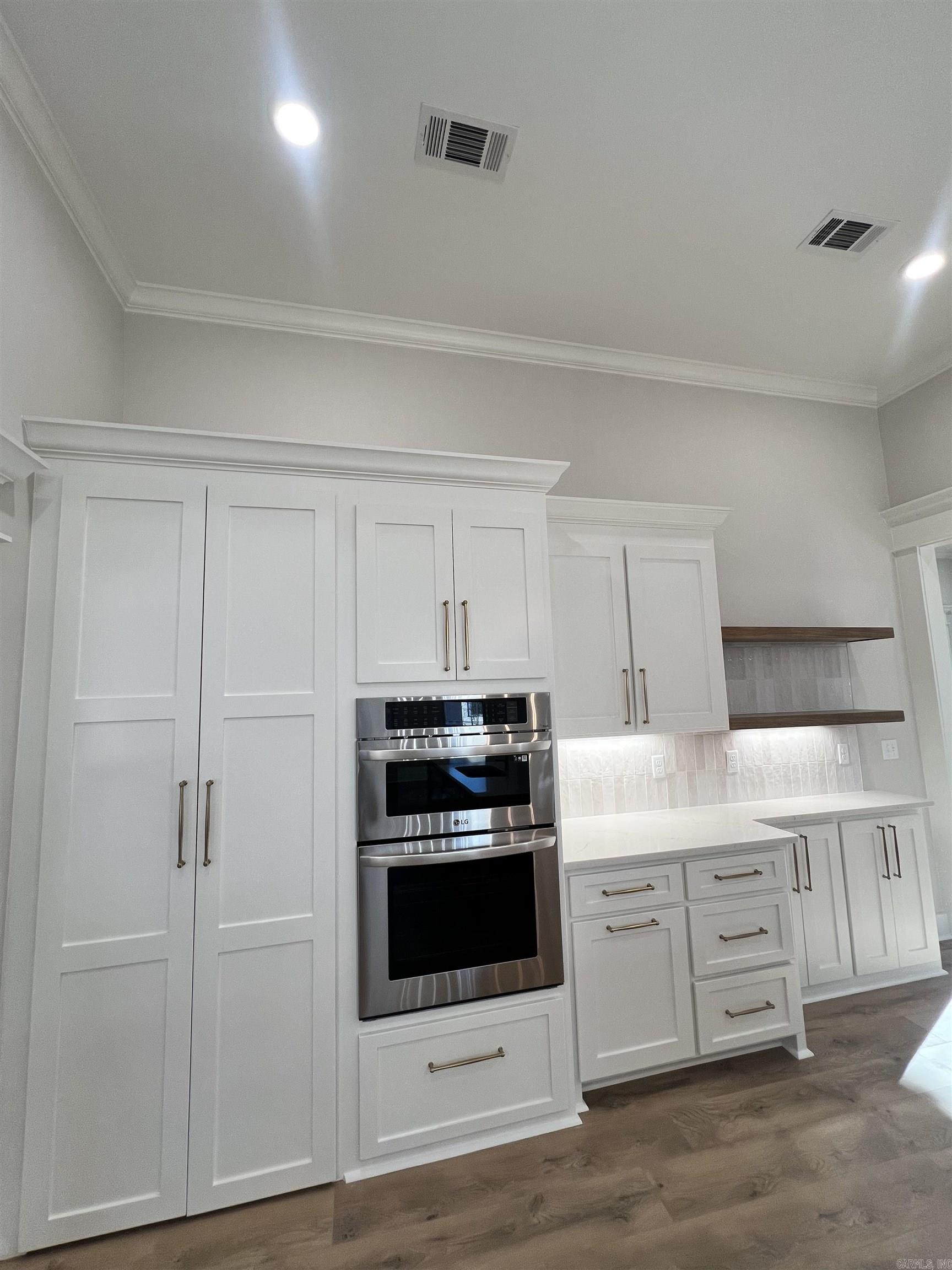 307 E Center  Searcy, AR