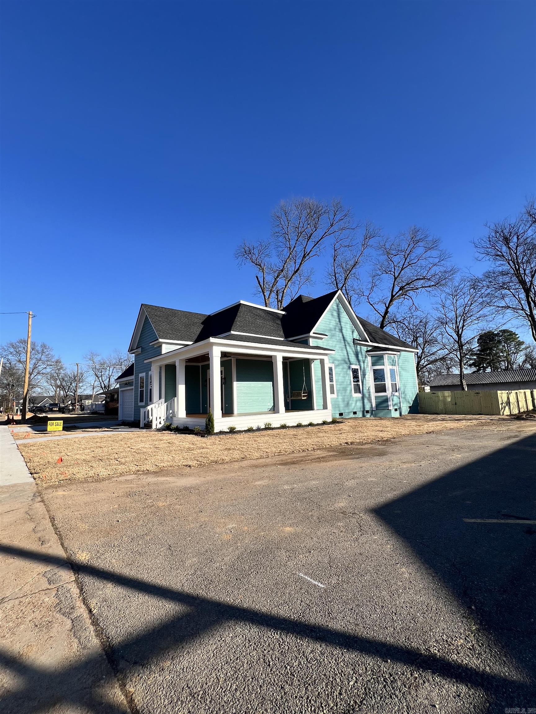 307 E Center  Searcy, AR