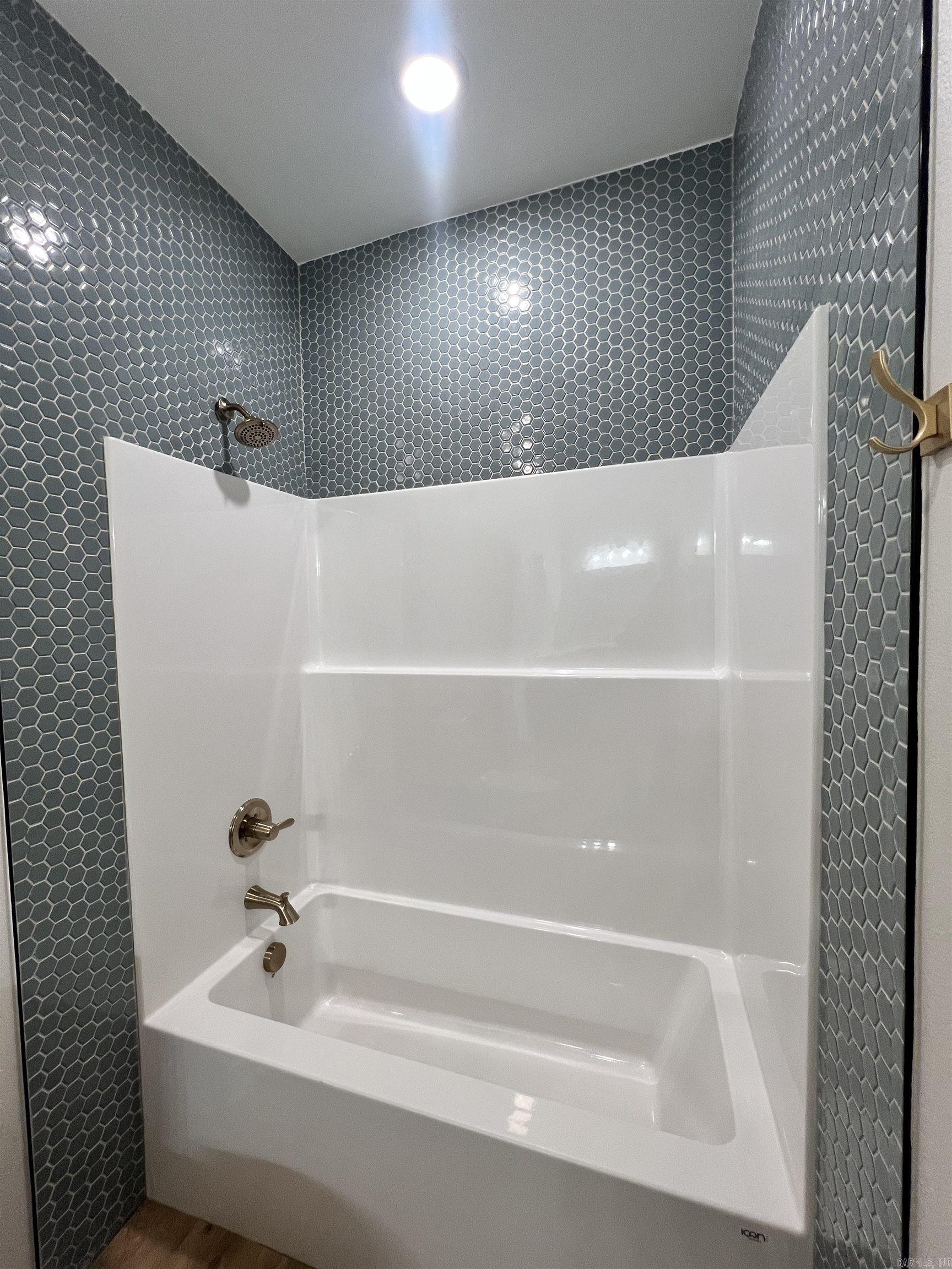 307 E Center  Searcy, AR